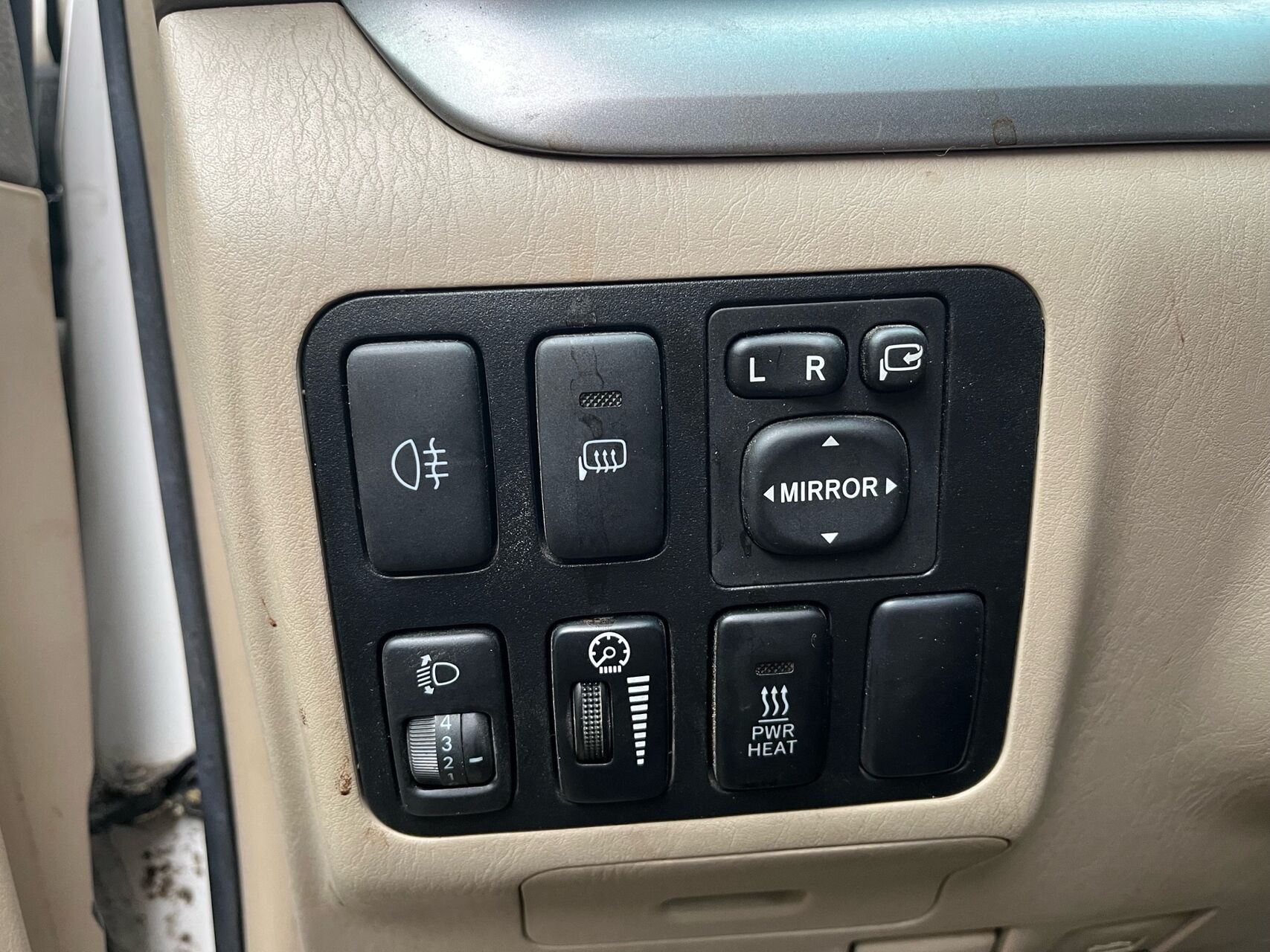 Billede af Toyota Landcruiser 3,0 D-4D 3D Van 166HK 3d