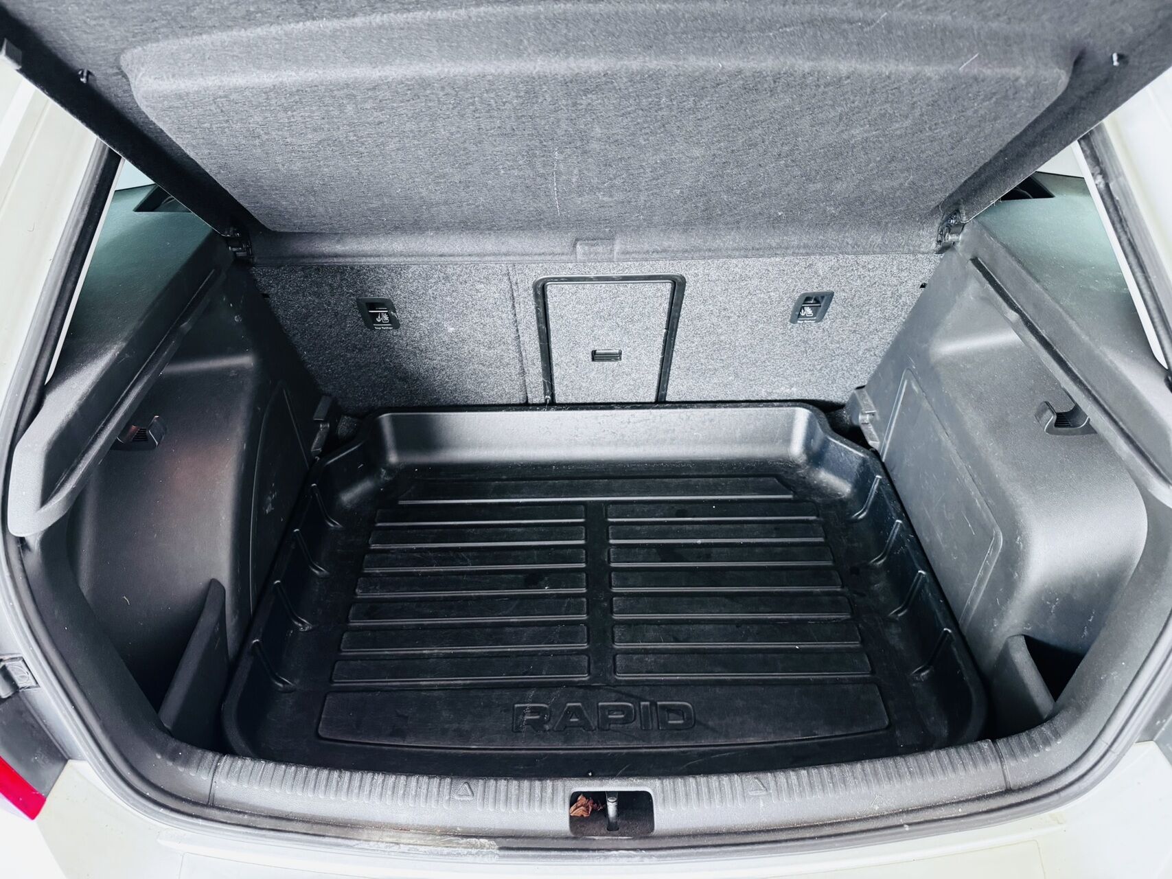 Billede af Skoda Rapid Spaceback 1,4 TSI Elegance DSG 122HK Stc 7g Aut.
