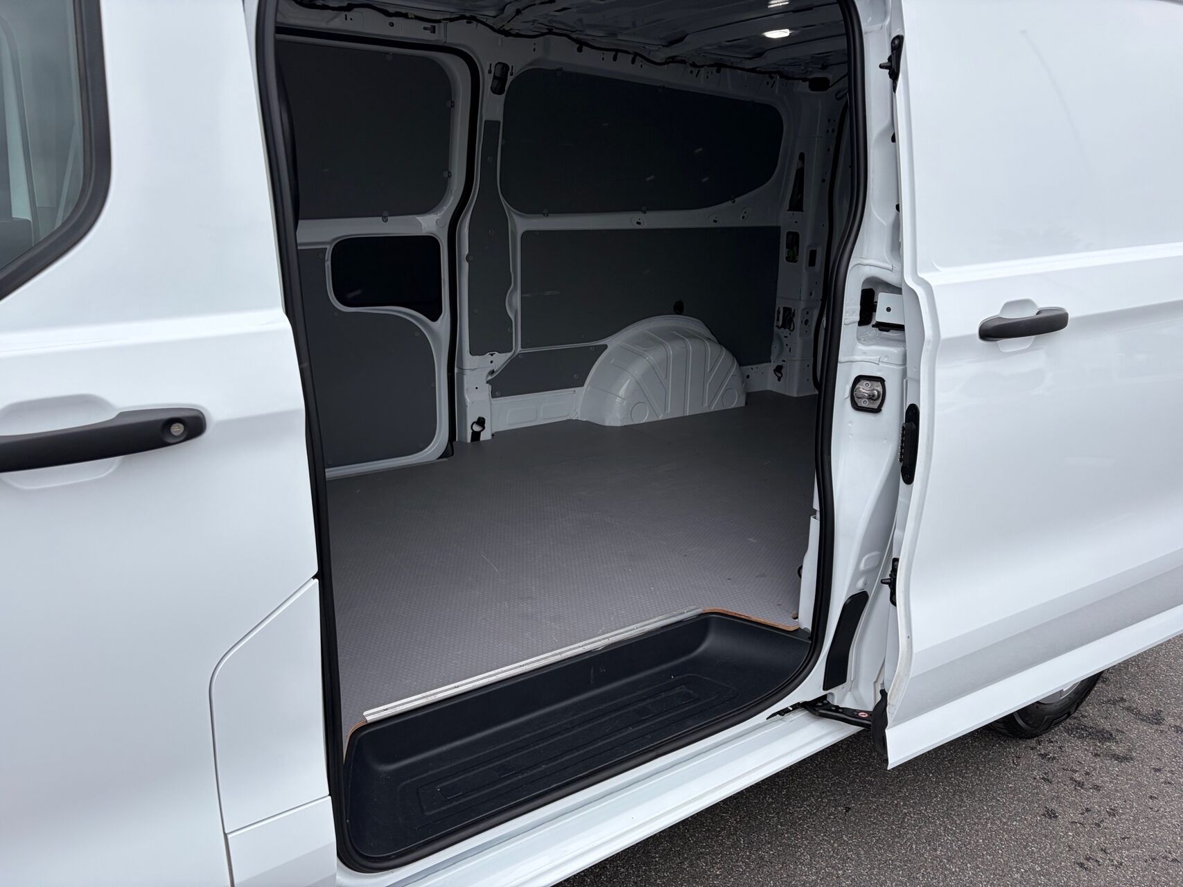 Billede af Ford Transit Custom 300 L2H1 2,0 EcoBlue Trend 136HK Van 6g
