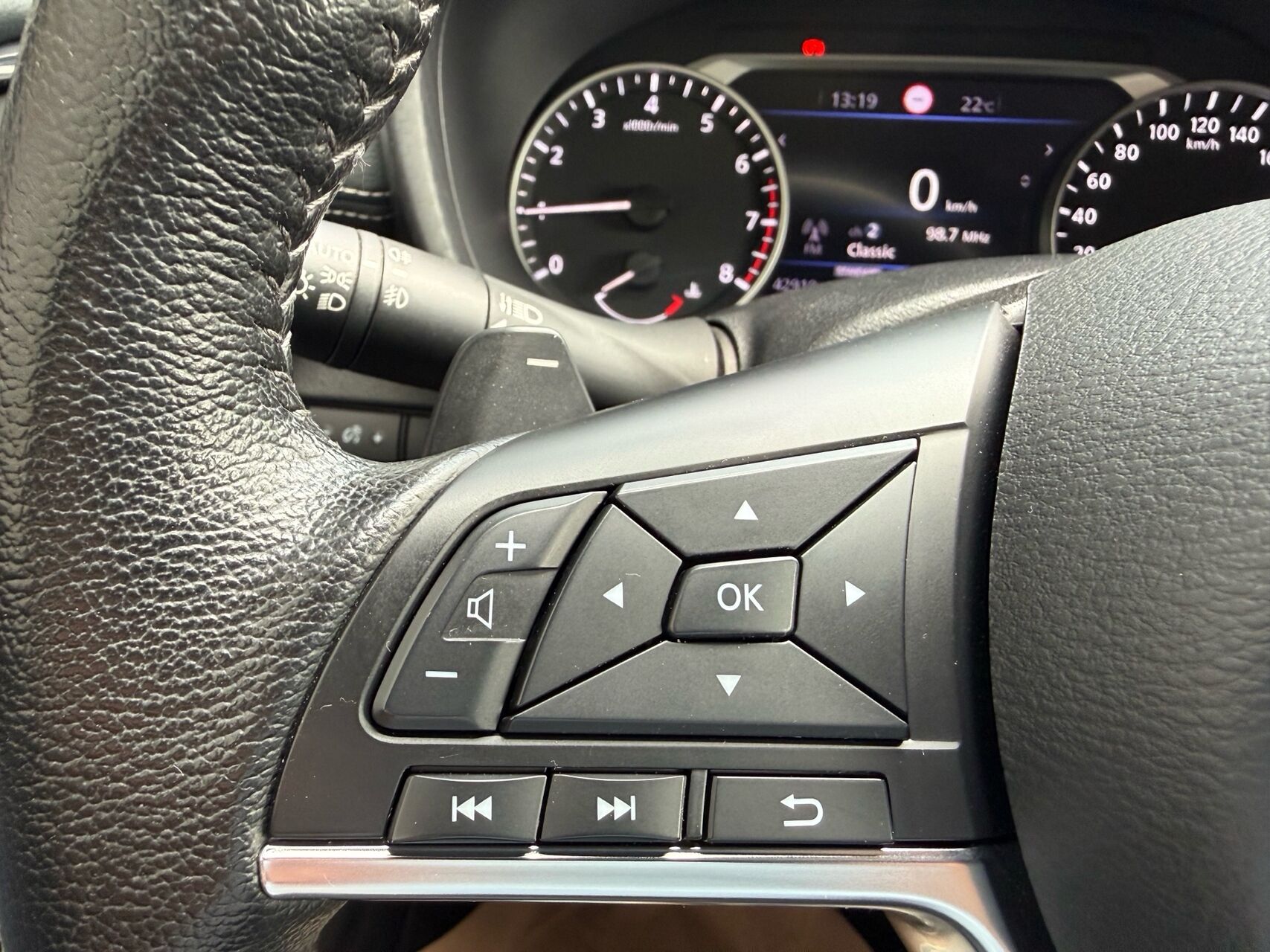Billede af Nissan Juke 1,0 Dig-T N-Connecta DCT 117HK 5d 7g Aut.