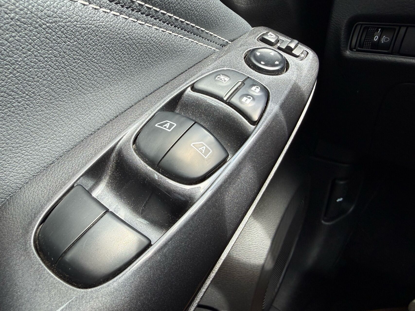 Billede af Nissan Juke 1,0 Dig-T N-Connecta DCT 117HK 5d 7g Aut.