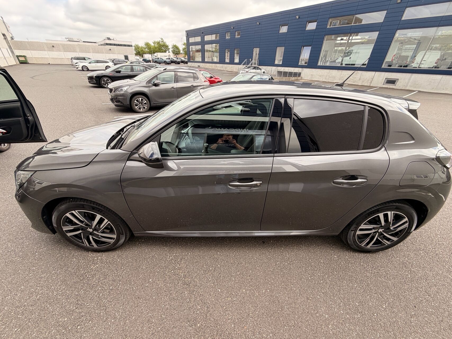 Billede af Peugeot 208 1,2 PureTech Allure 100HK 5d 6g