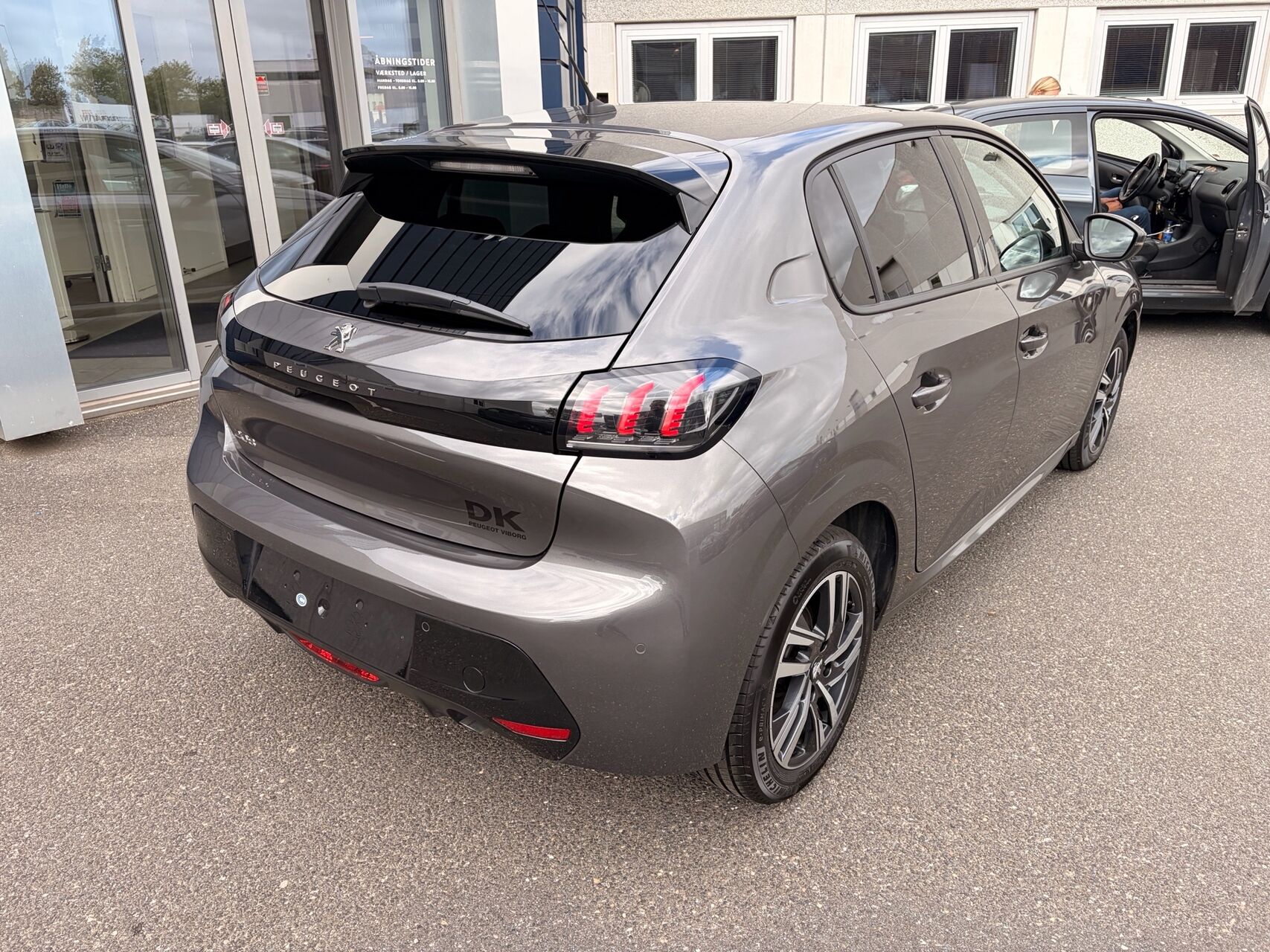 Billede af Peugeot 208 1,2 PureTech Allure 100HK 5d 6g