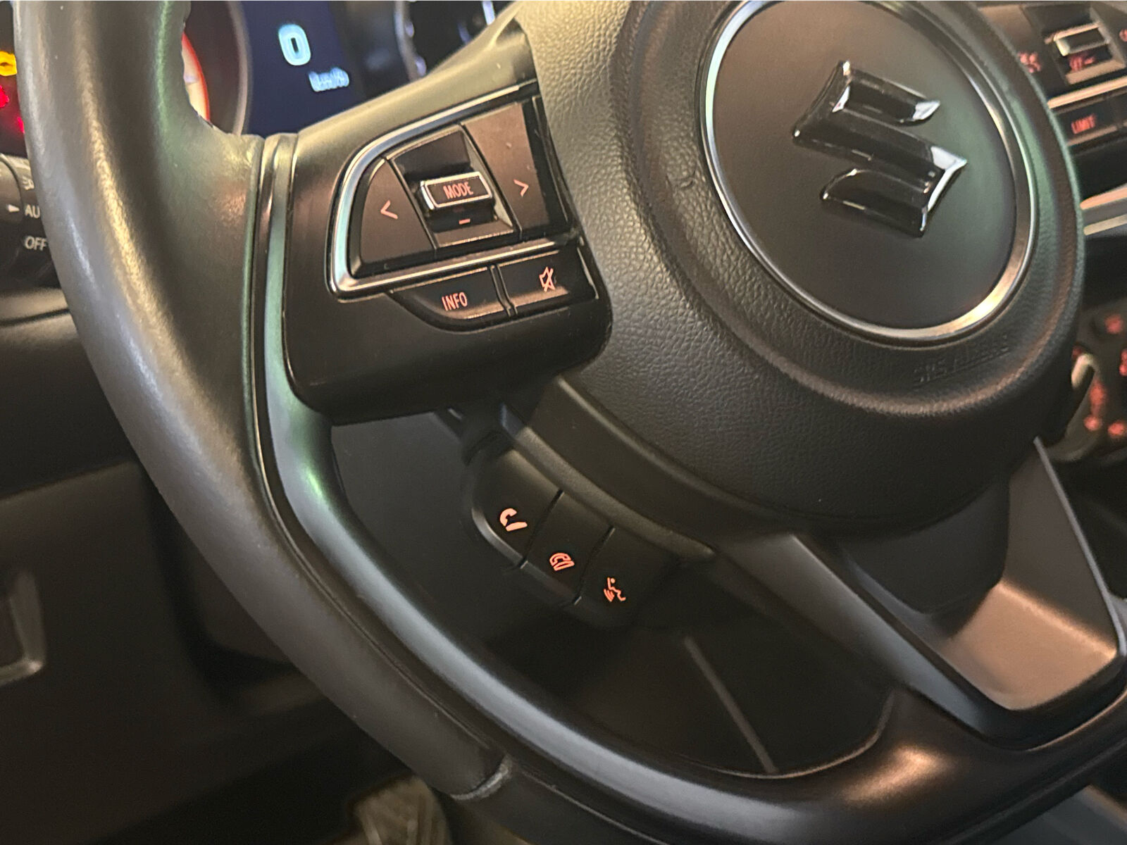 Billede af Suzuki Swift 1,2 Dualjet  Mild hybrid Action KUP 83HK 5d