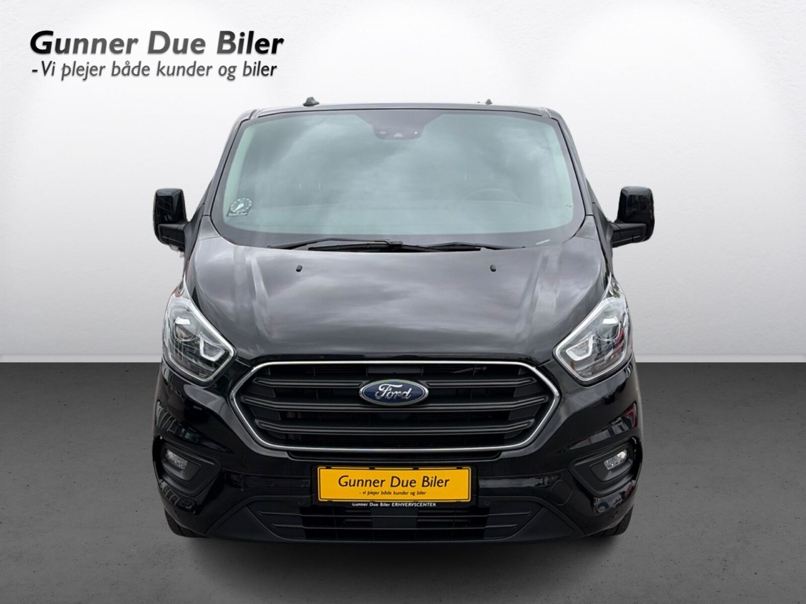 Billede af Ford Transit Custom 340 L2H1 2,0 TDCi Limited 170HK Van 6g Aut.