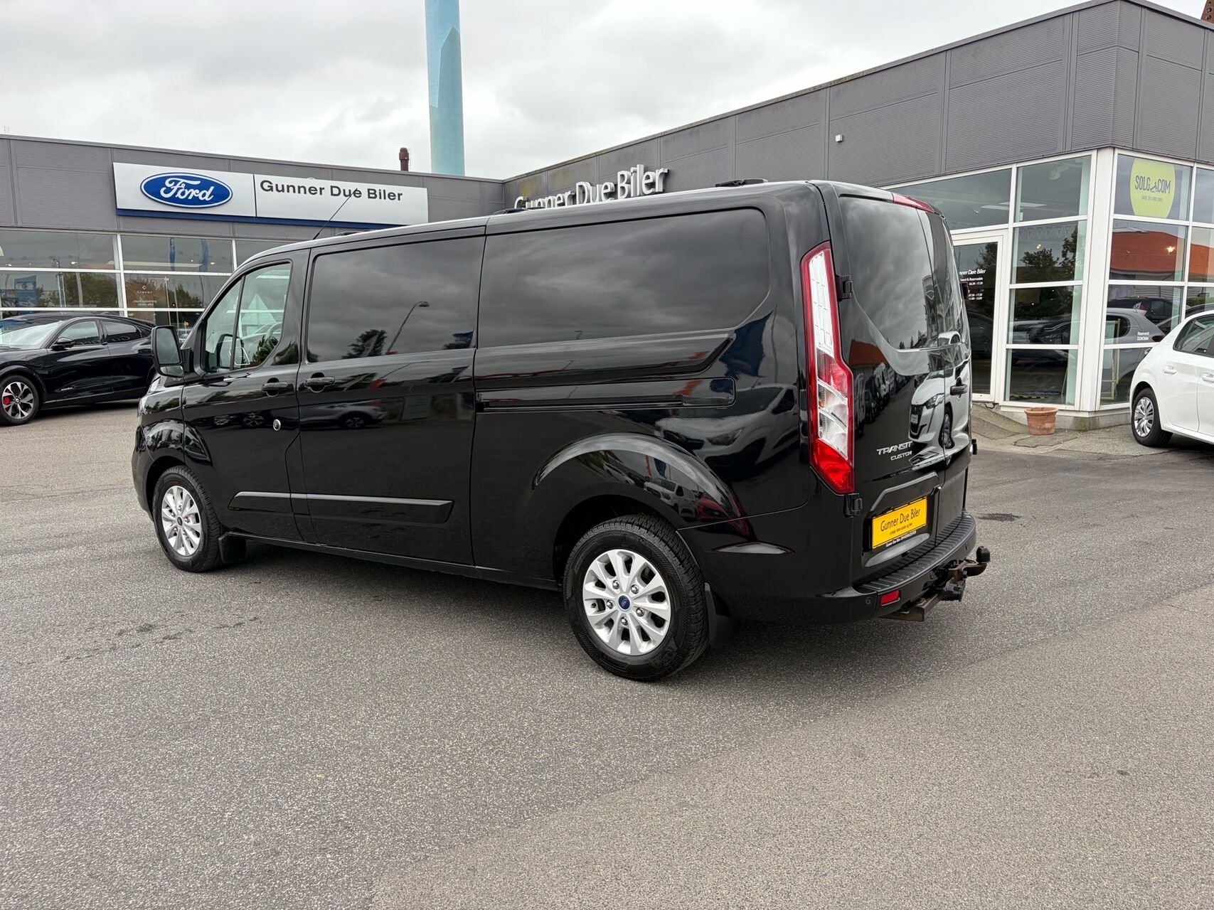 Billede af Ford Transit Custom 340 L2H1 2,0 TDCi Limited 170HK Van 6g Aut.