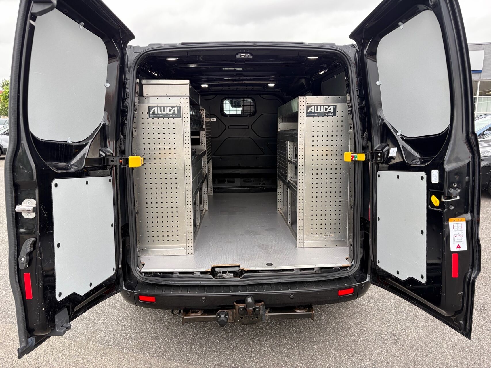 Billede af Ford Transit Custom 340 L2H1 2,0 TDCi Limited 170HK Van 6g Aut.
