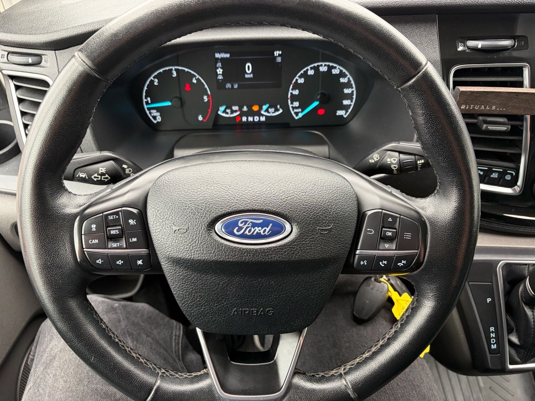 Billede af Ford Transit Custom 340 L2H1 2,0 TDCi Limited 170HK Van 6g Aut.