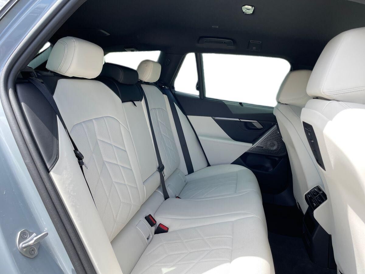 Billede af BMW i5 eDrive40 Touring EL Fully Charged 340HK Stc Aut.