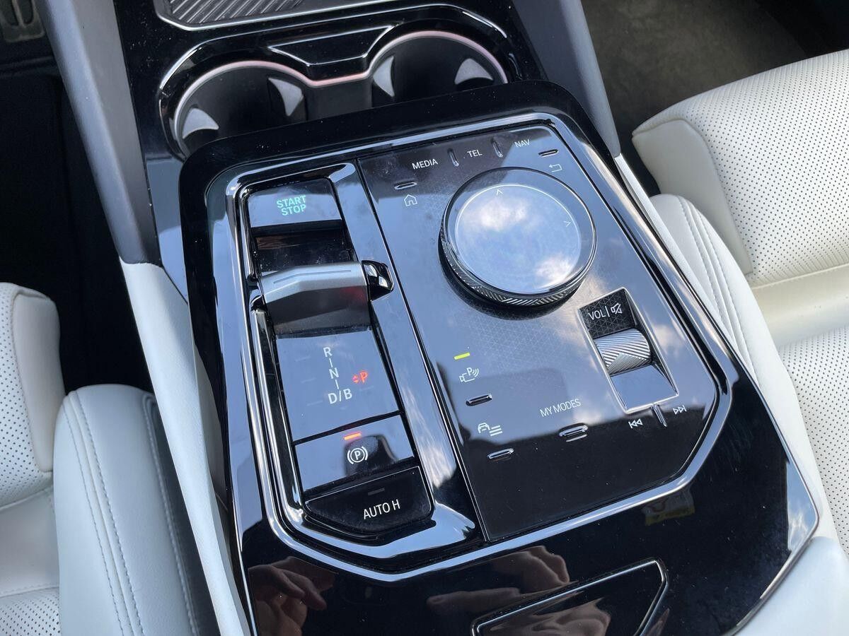 Billede af BMW i5 eDrive40 Touring EL Fully Charged 340HK Stc Aut.