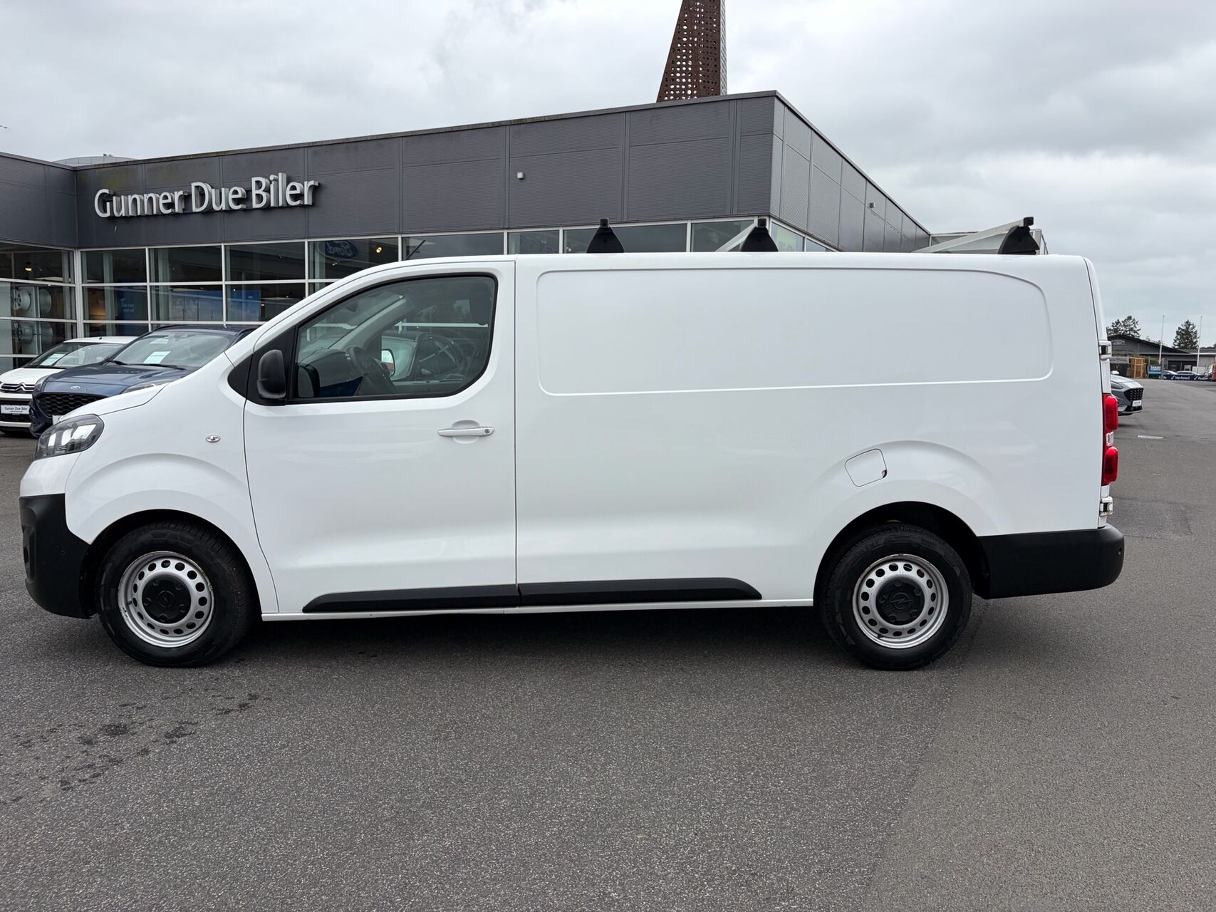 Billede af Opel Vivaro L3V2 2,0 BlueHDi Enjoy AT8 145HK Van 8g Aut.