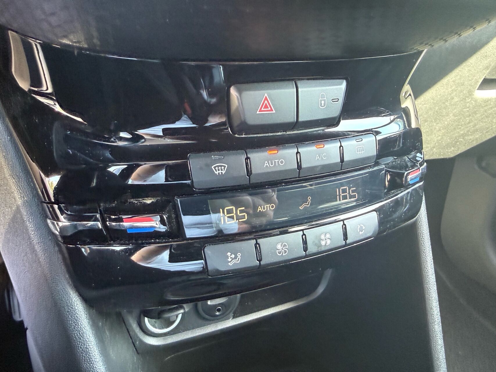 Billede af Peugeot 208 1,6 BlueHDi Allure 100HK 5d