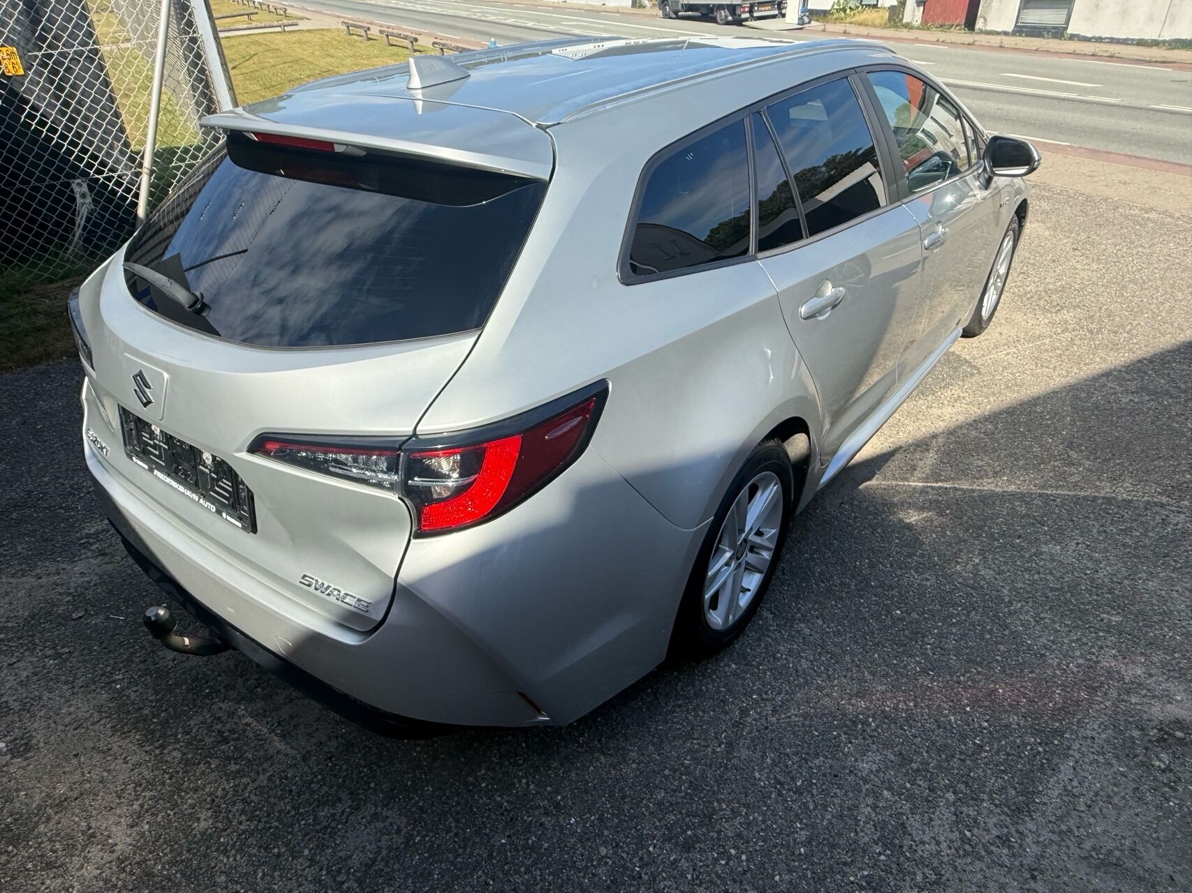 Billede af Suzuki Swace 1,8 Hybrid Active E-CVT 122HK Stc Trinl. Gear