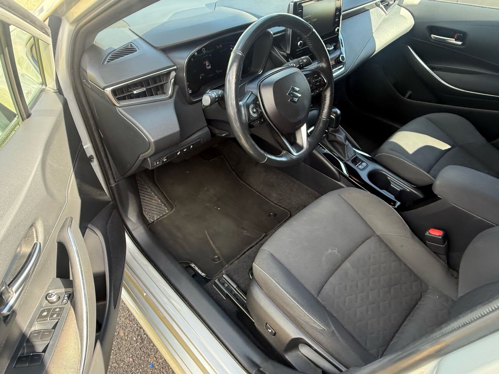 Billede af Suzuki Swace 1,8 Hybrid Active E-CVT 122HK Stc Trinl. Gear
