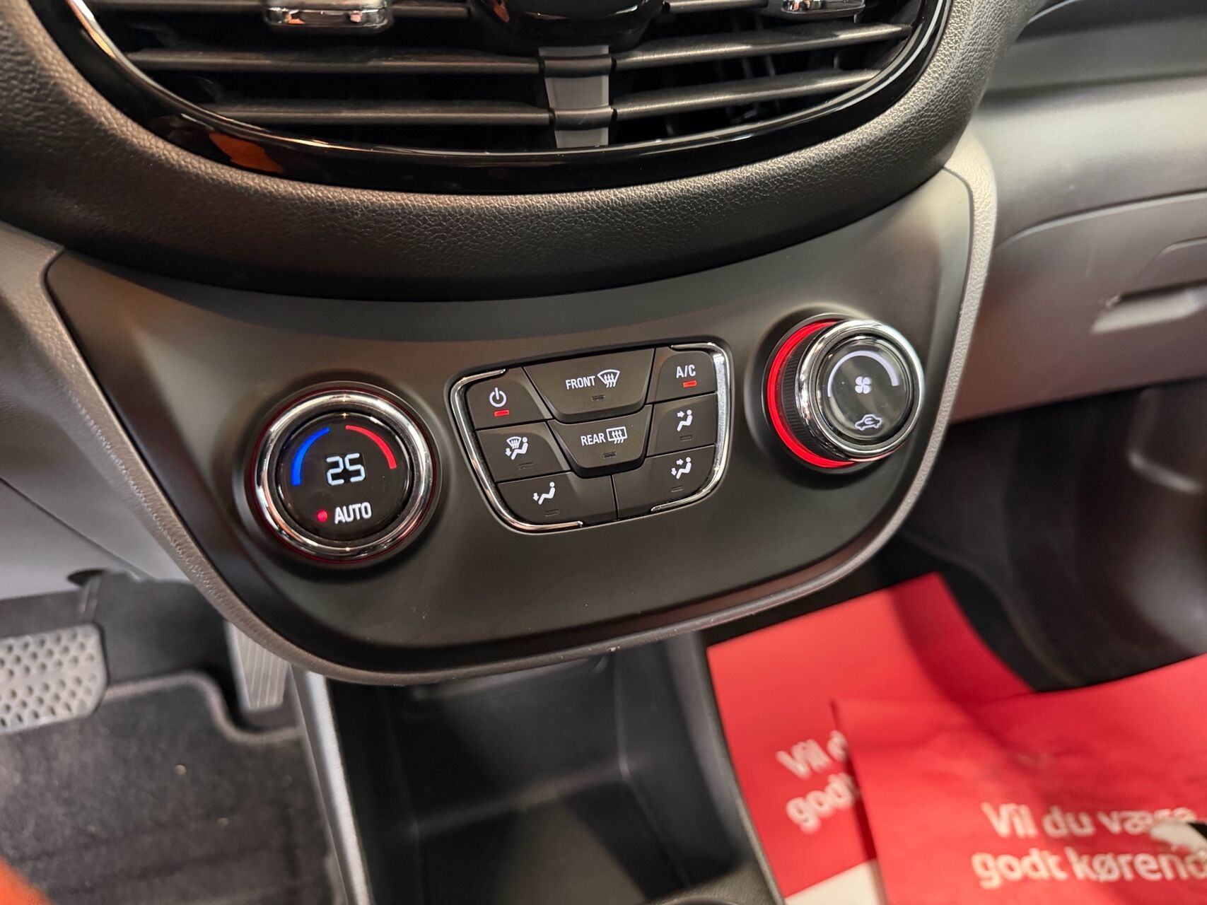 Billede af Opel Karl 1,0 Cosmo Easytronic 75HK 5d Aut.