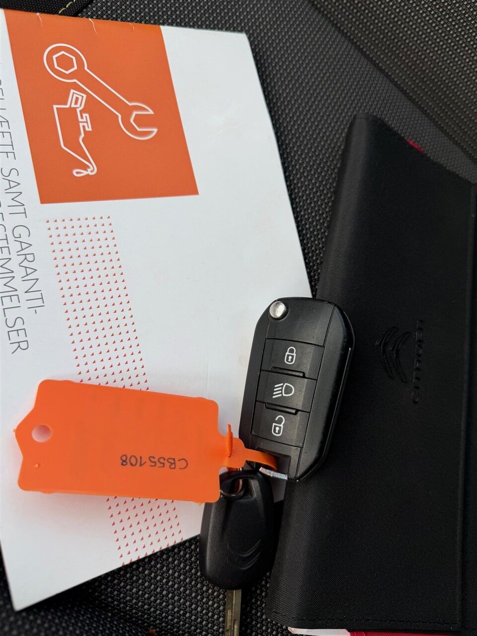 Billede af Citroën C3 1,2 PureTech Iconic Limited start/stop 82HK 5d