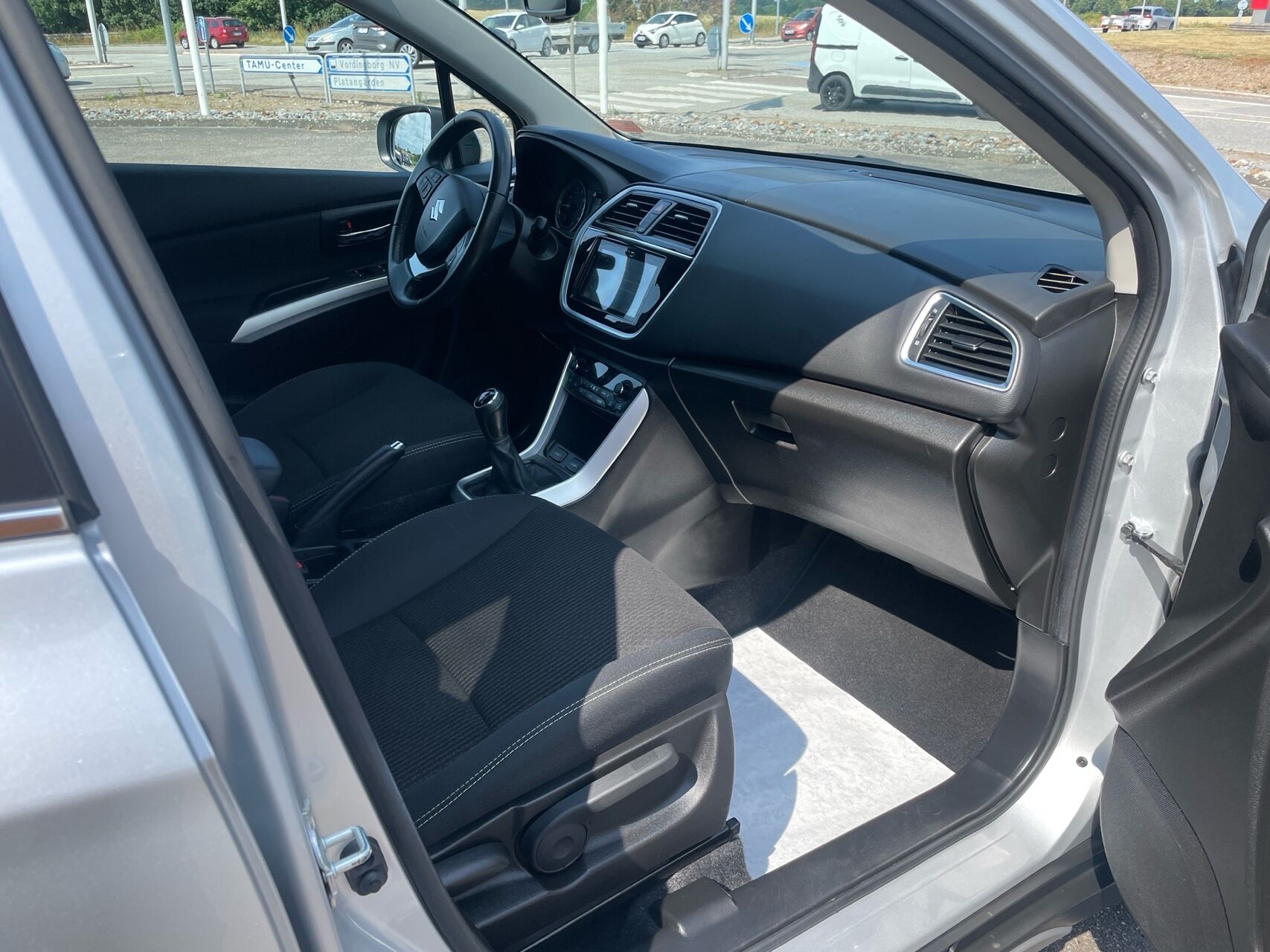 Billede af Suzuki S-Cross 1,0 Boosterjet Active 112HK 5d
