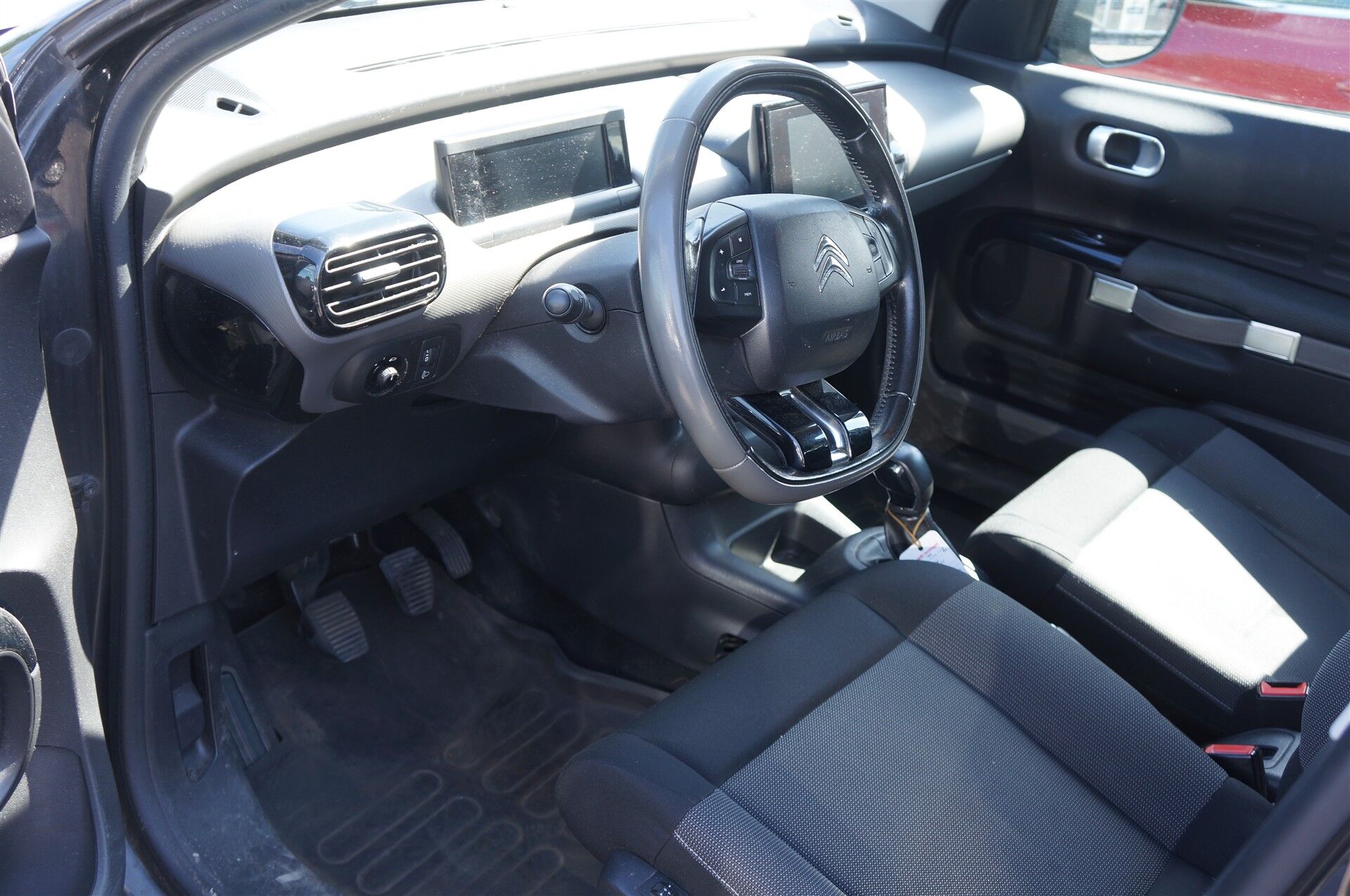 Billede af Citroën C4 Cactus 1,6 Blue HDi Challenge start/stop 100HK 5d