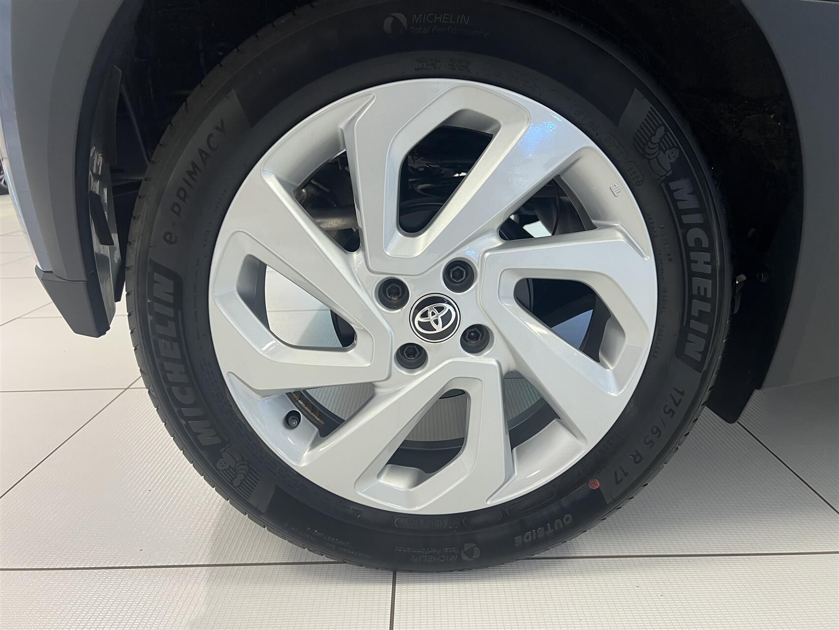 Billede af Toyota Aygo X 1,0 VVT-I Active 72HK 5d Aut.