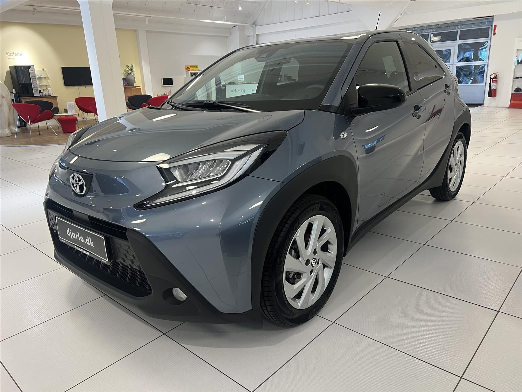 Billede af Toyota Aygo X 1,0 VVT-I Active 72HK 5d Aut.