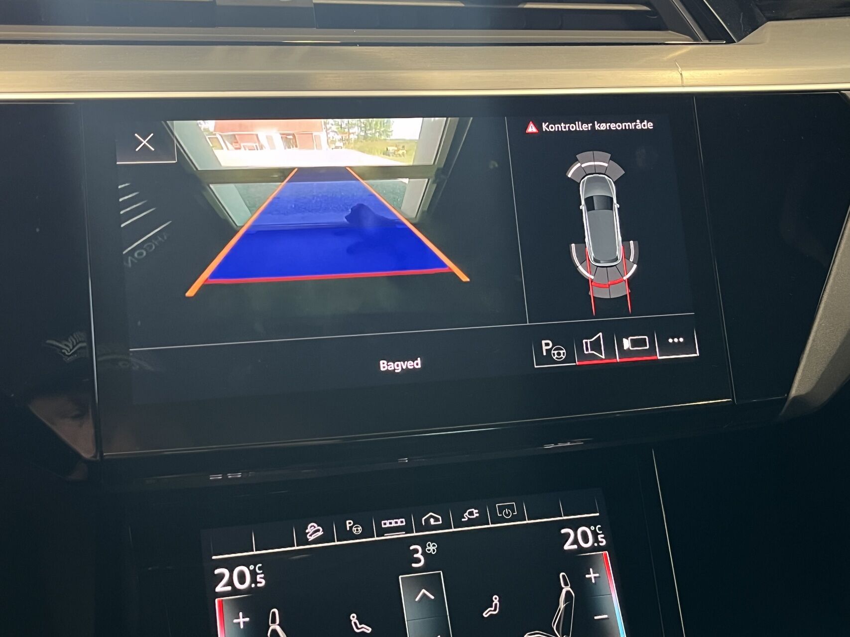Billede af Audi Q8 55 E-tron S Line Quattro 408HK 5d Aut.