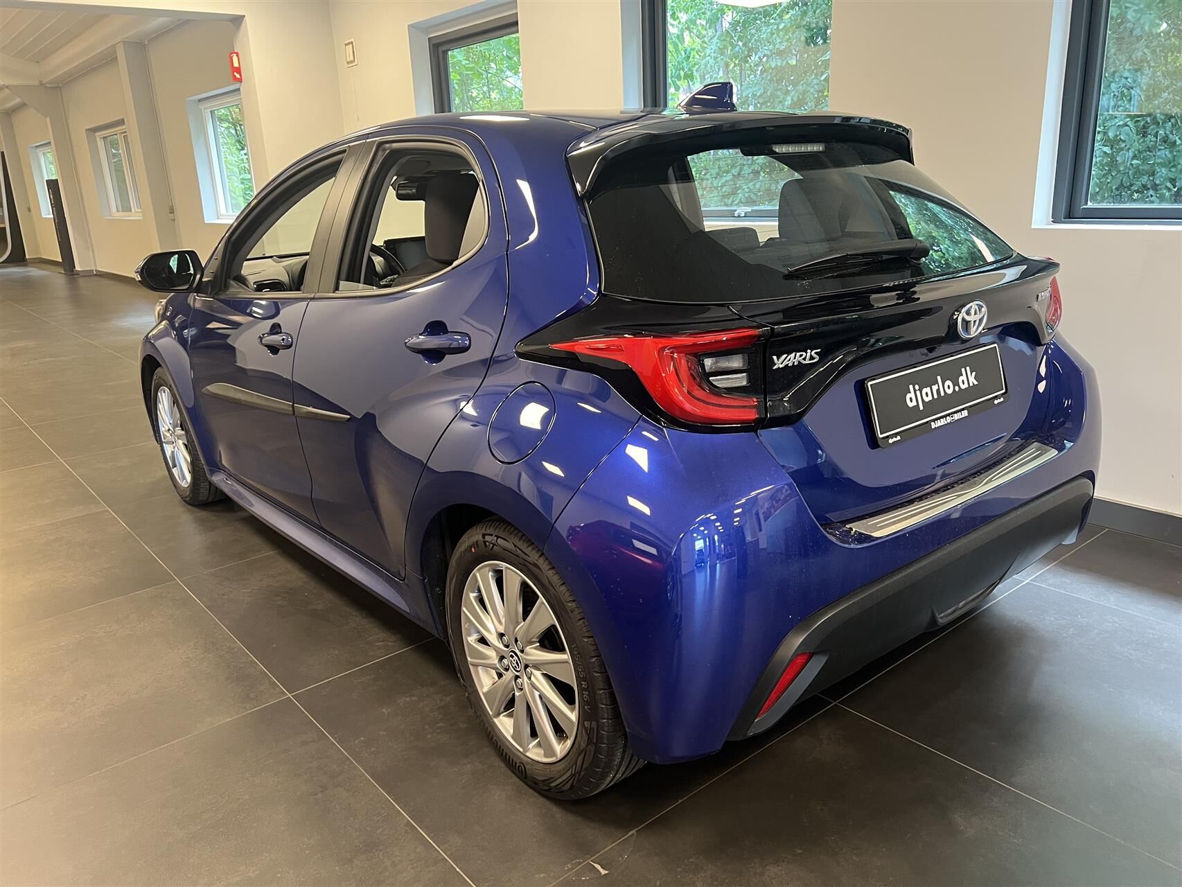 Billede af Toyota Yaris 1,5 Hybrid Active Technology Plus 116HK 5d Trinl. Gear