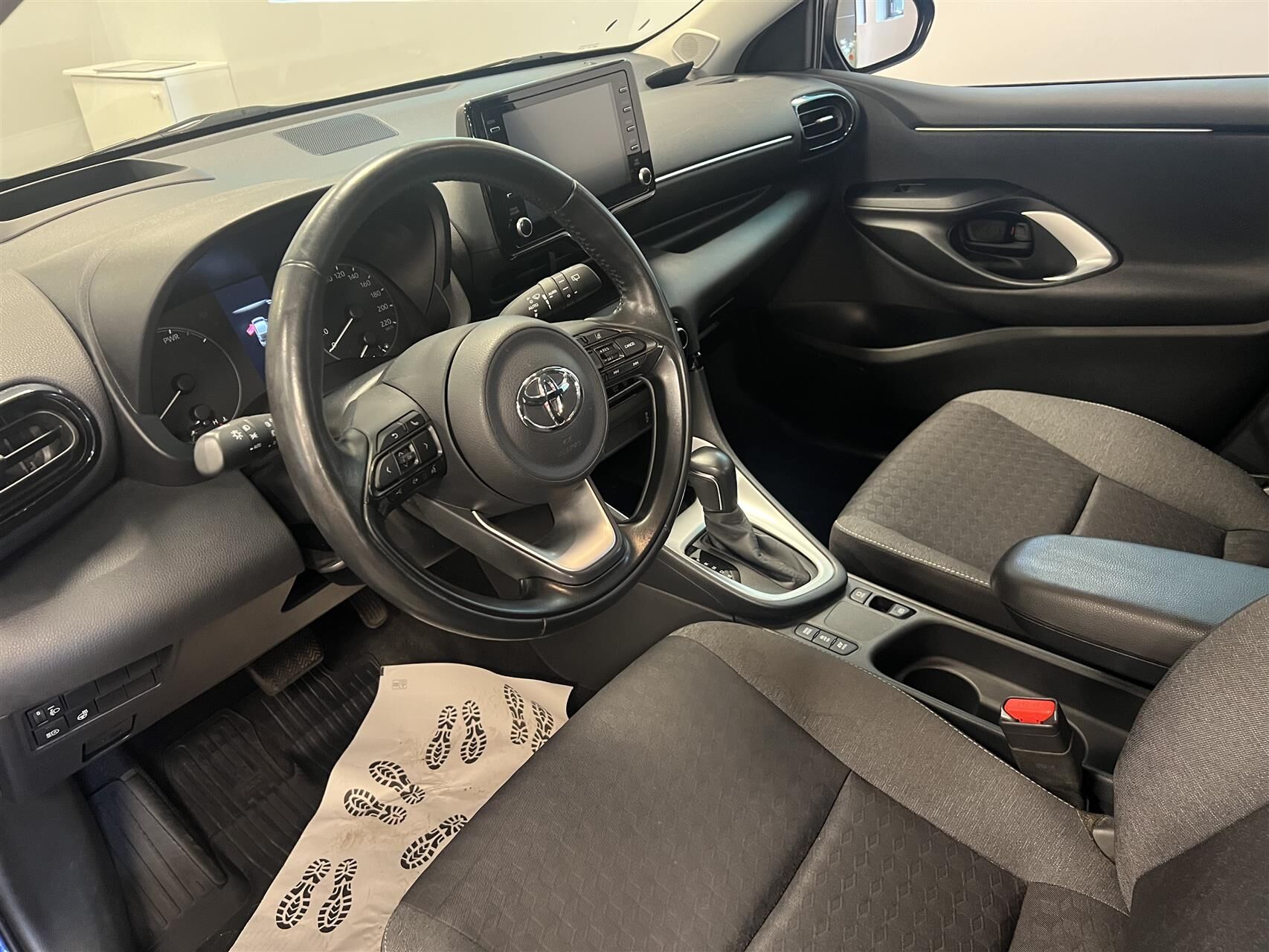 Billede af Toyota Yaris 1,5 Hybrid Active Technology Plus 116HK 5d Trinl. Gear