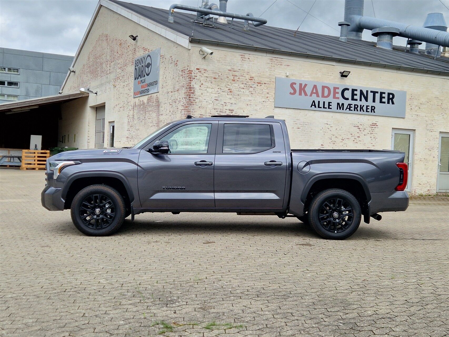 Billede af Toyota Tundra 3,4 V6 4WD 443HK Pick-Up 10g Aut.