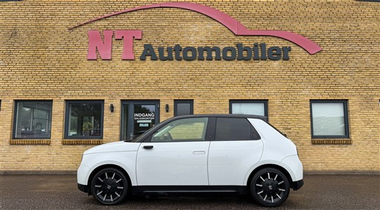 Honda e EL Advance CVT 154HK 5d Aut.