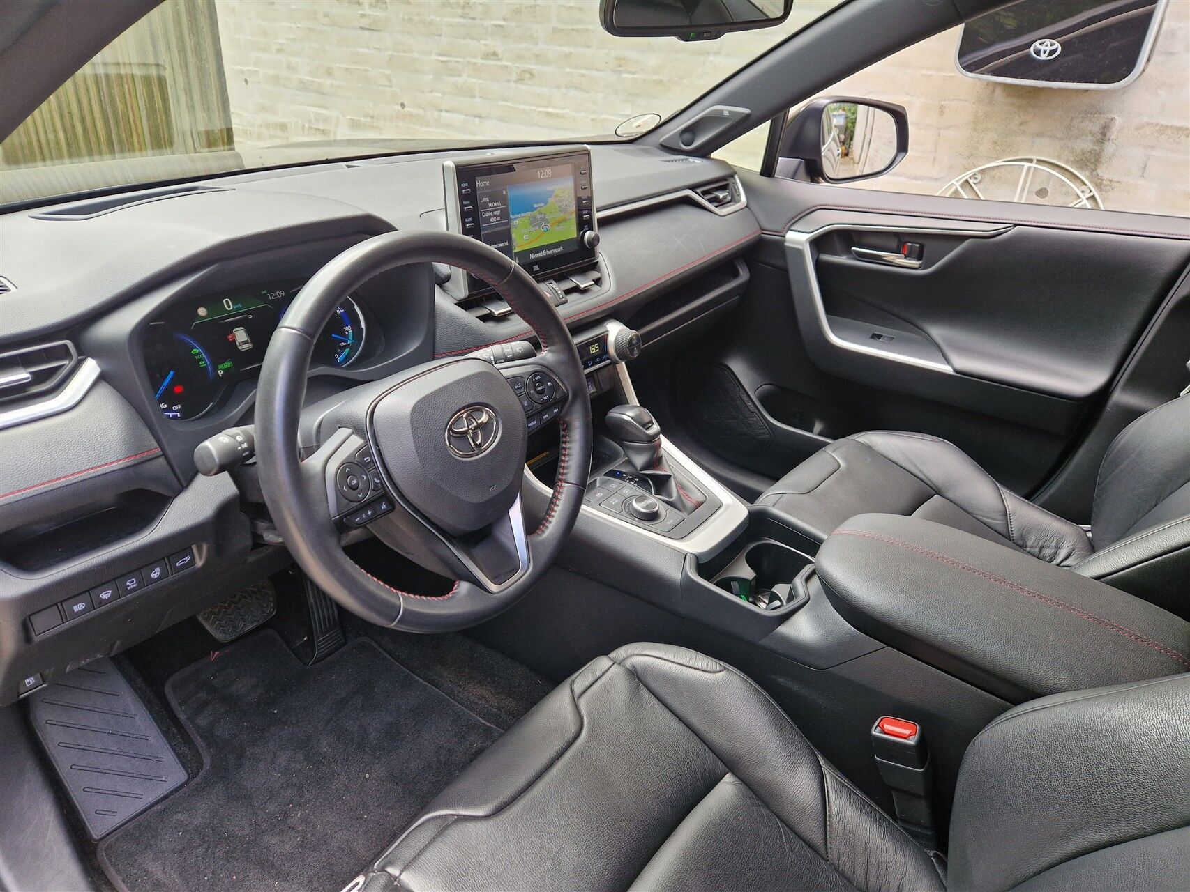Billede af Toyota RAV4 Plug-in 2,5 Plugin-hybrid H3 Premium AWD 306HK 5d 6g Aut.