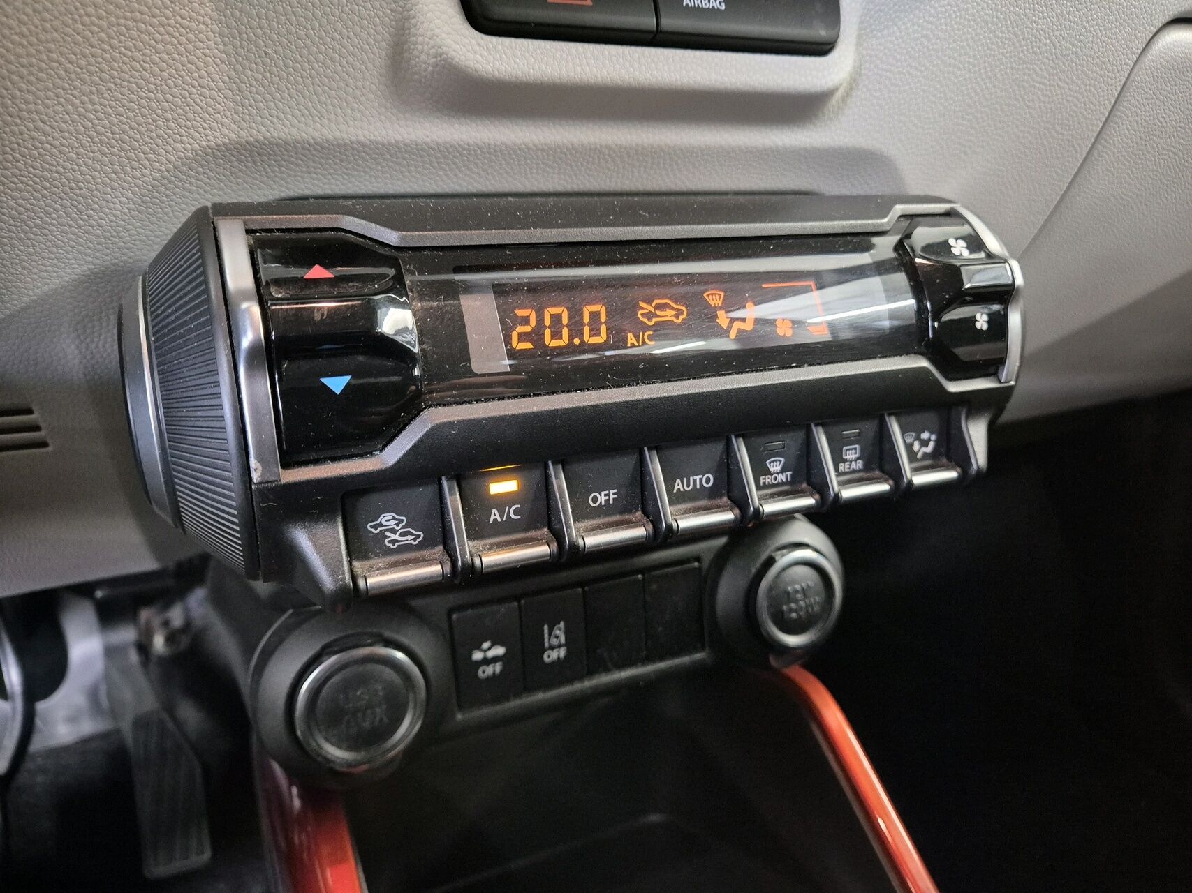 Billede af Suzuki Ignis 1,2 Dualjet  Mild hybrid Adventure Holiday 90HK 5d