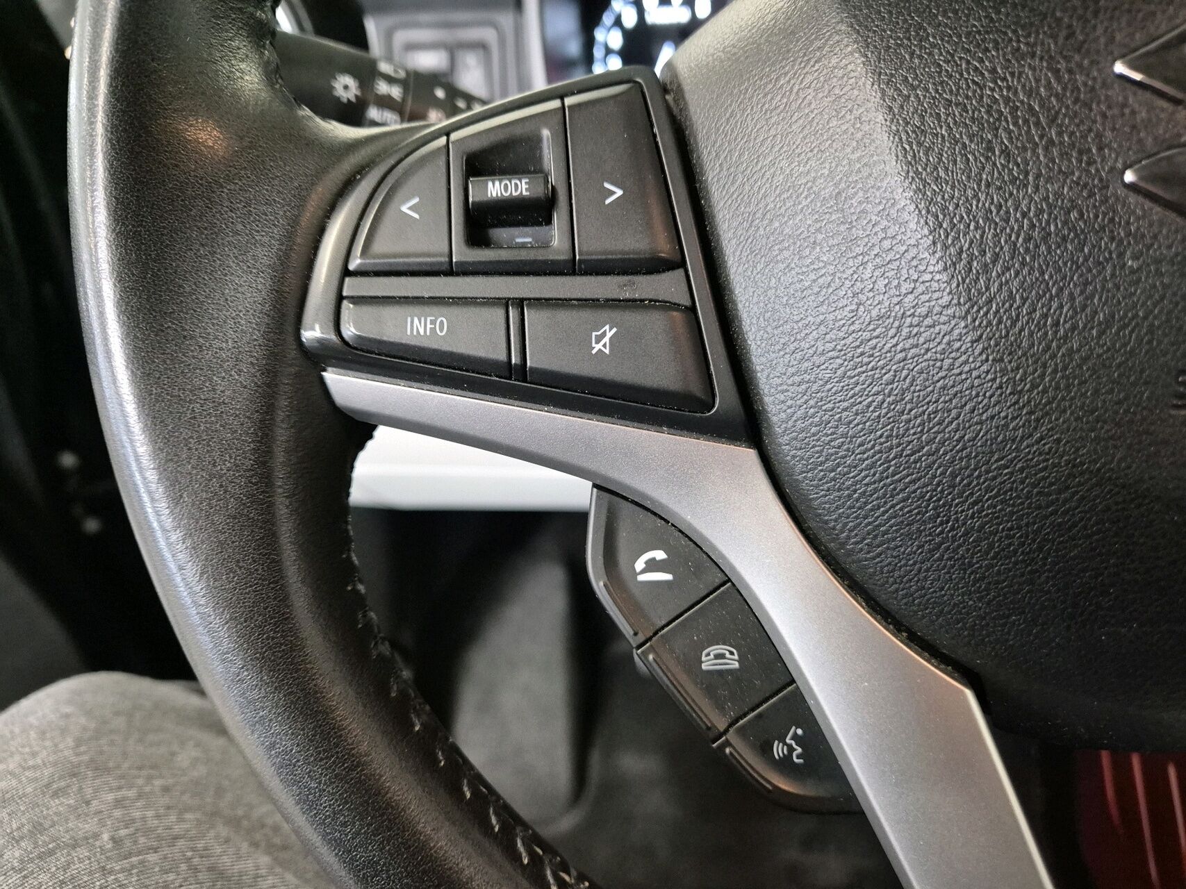 Billede af Suzuki Ignis 1,2 Dualjet  Mild hybrid Adventure Holiday 90HK 5d