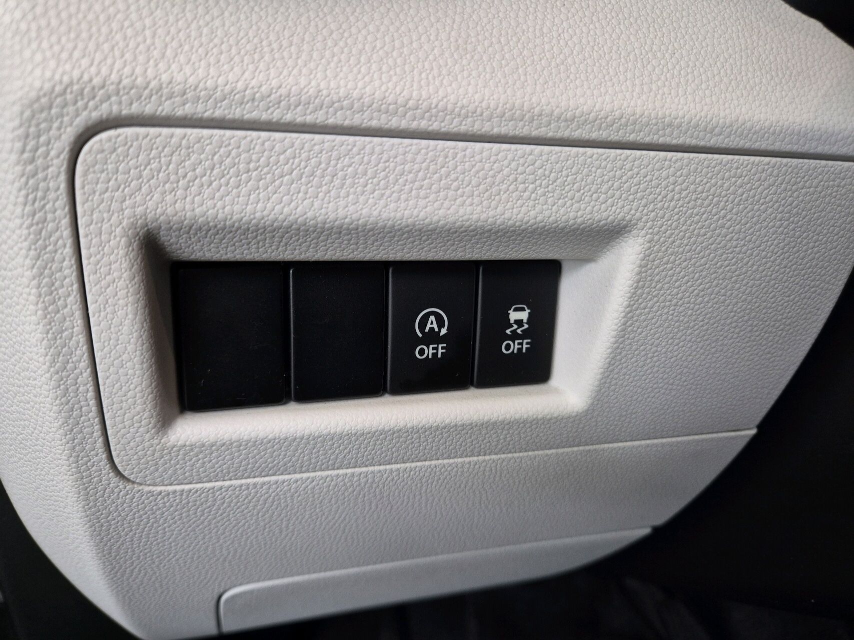 Billede af Suzuki Ignis 1,2 Dualjet  Mild hybrid Adventure Holiday 90HK 5d