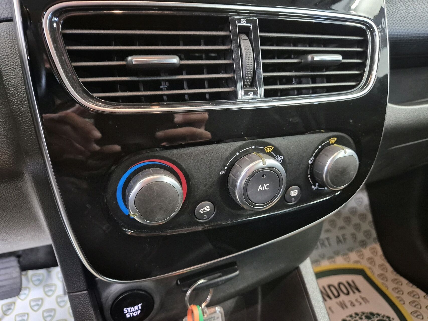 Billede af Renault Clio Sport Tourer 0,9 Energy TCe Zen 90HK Stc