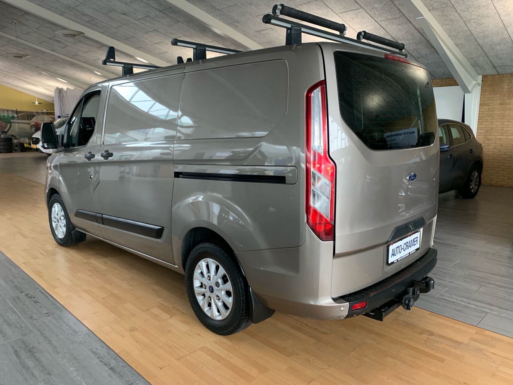 Billede af Ford Transit Custom 320 L1H1 2,0 TDCi Trend 170HK Van 6g Aut.