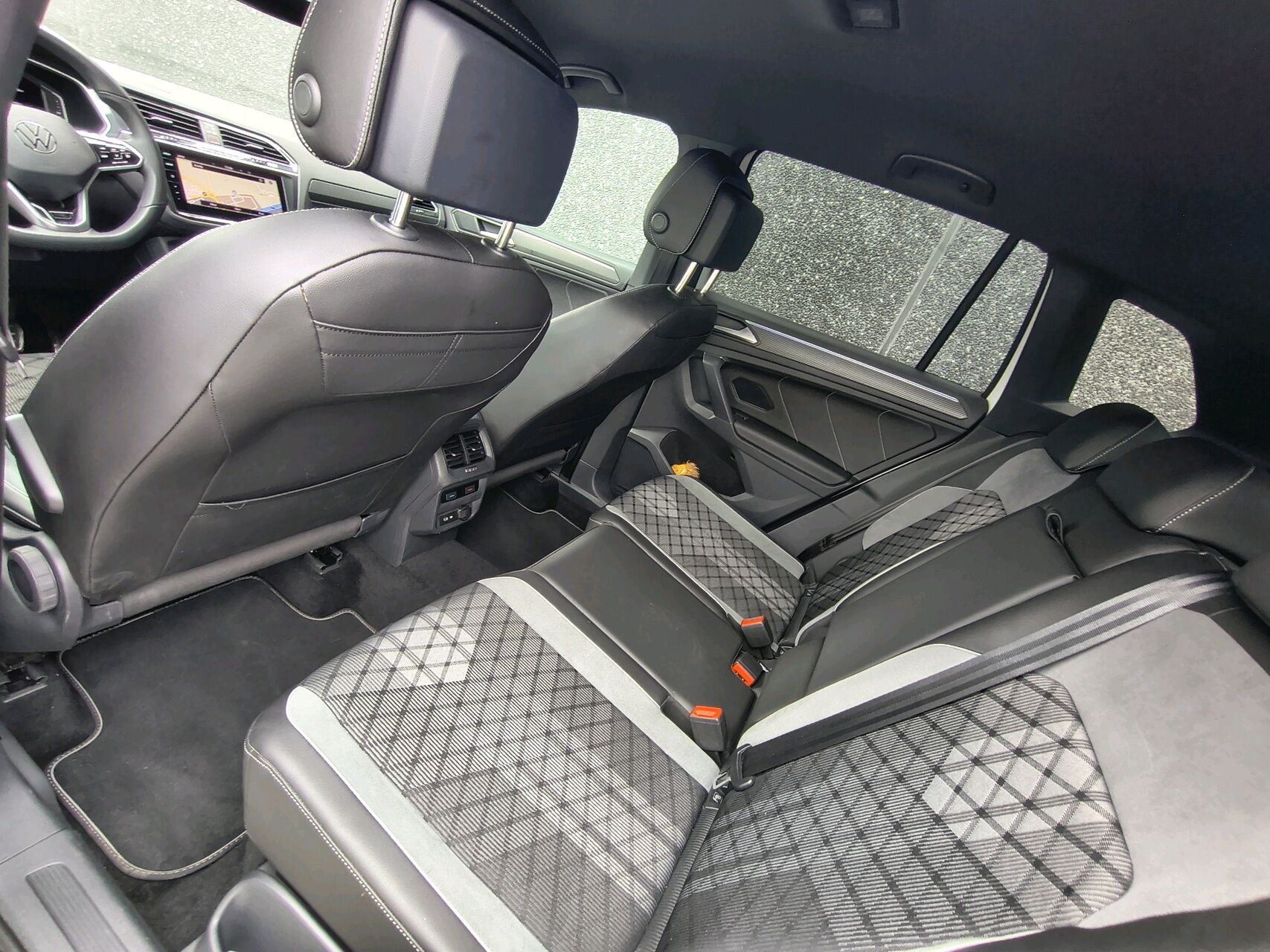 Billede af VW Tiguan 1,4 TSI eHybrid R-Line DSG 245HK 5d 6g Aut.