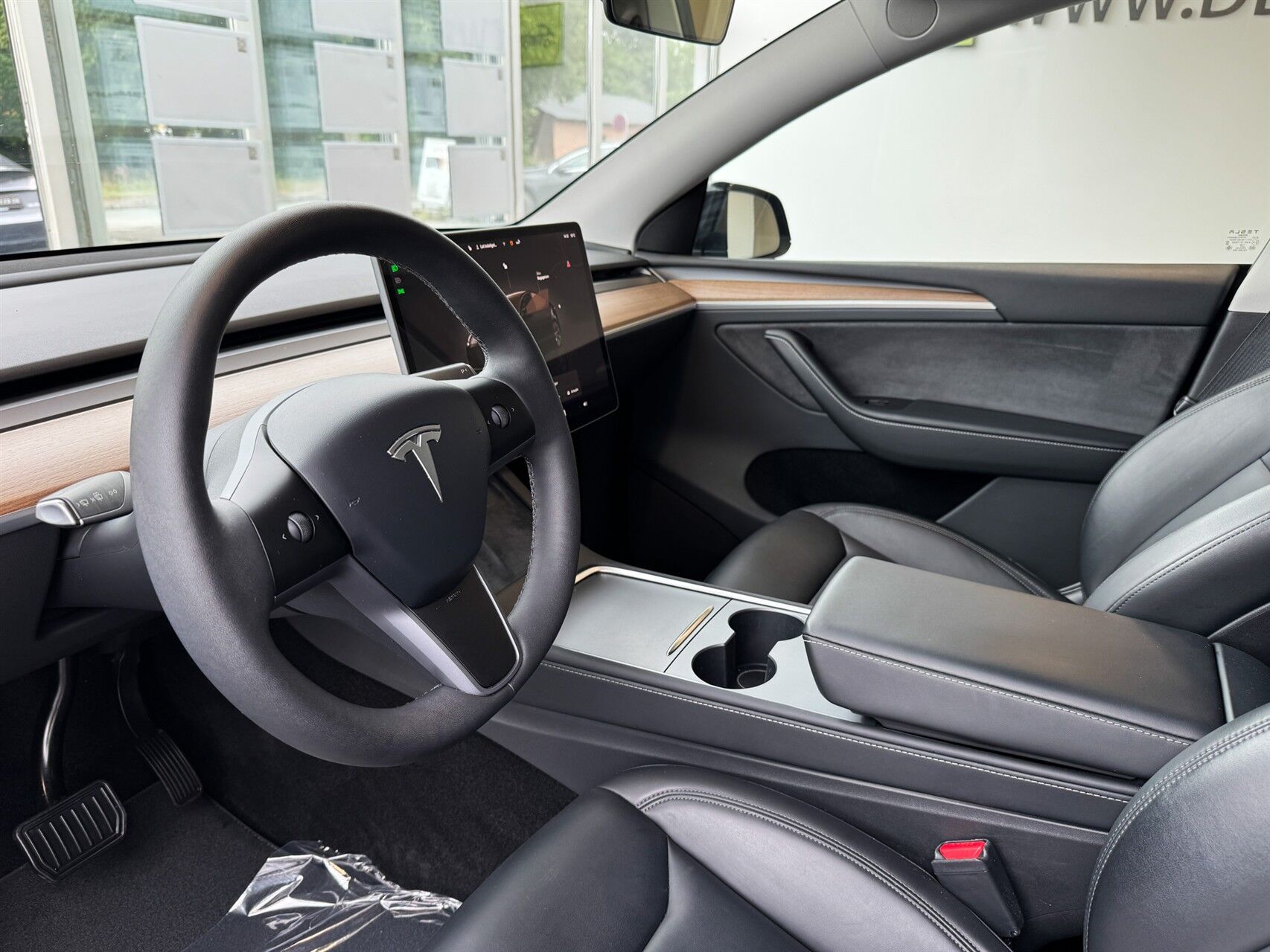 Billede af Tesla Model Y EL Long Range RWD 347HK 5d Aut.