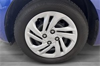 Hyundai i10 1,0 Essential 67HK 5d