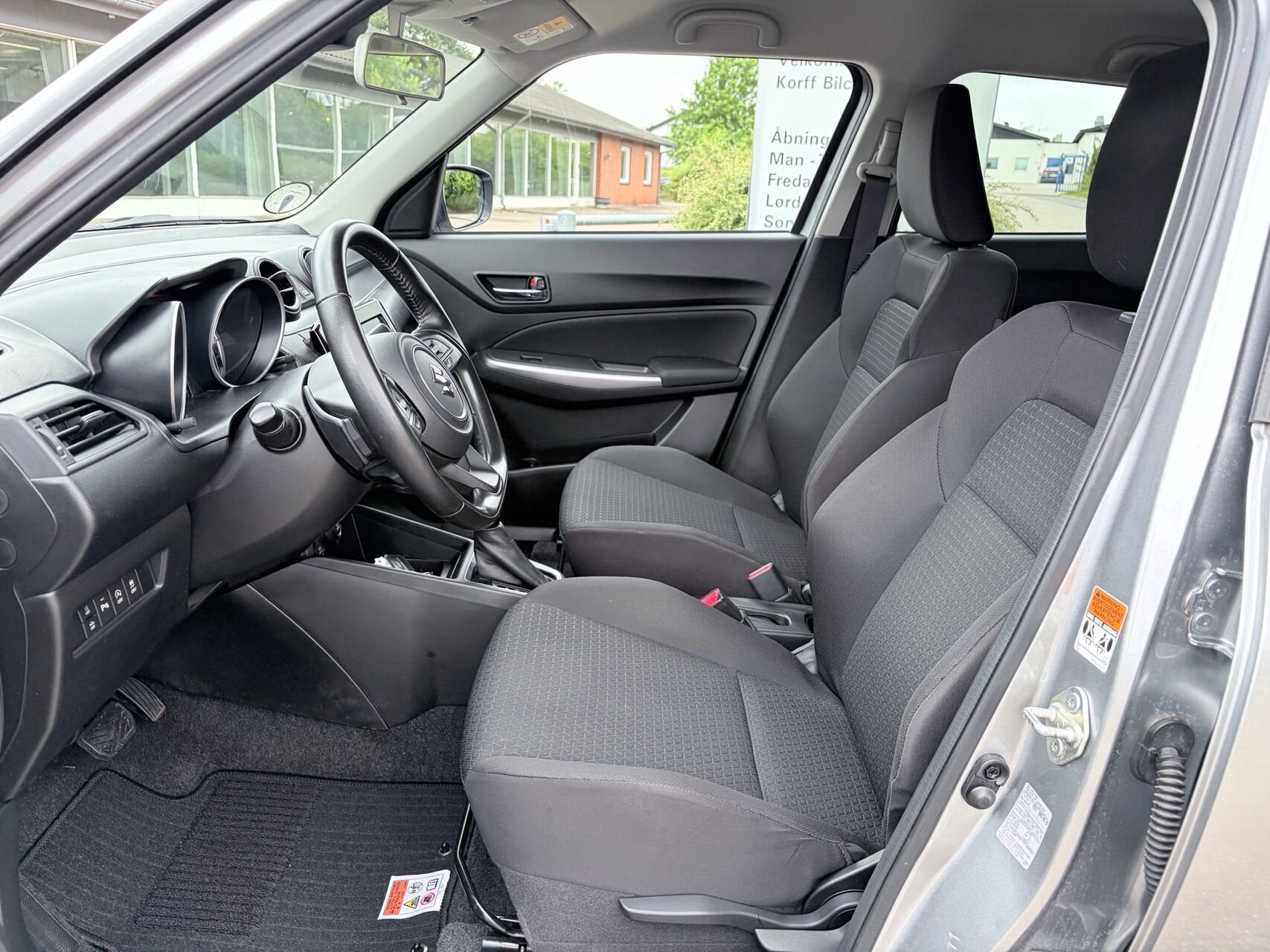 Billede af Suzuki Swift 1,2 Dualjet  Mild hybrid Exclusive AEB CVT 83HK 5d Trinl. Gear