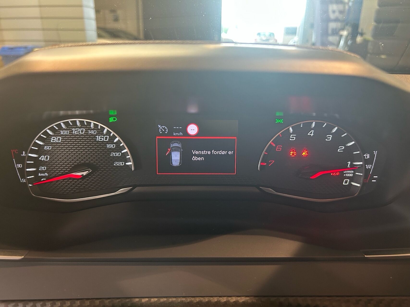 Billede af Peugeot 208 1,2 PureTech Selection Sport 100HK 5d 6g