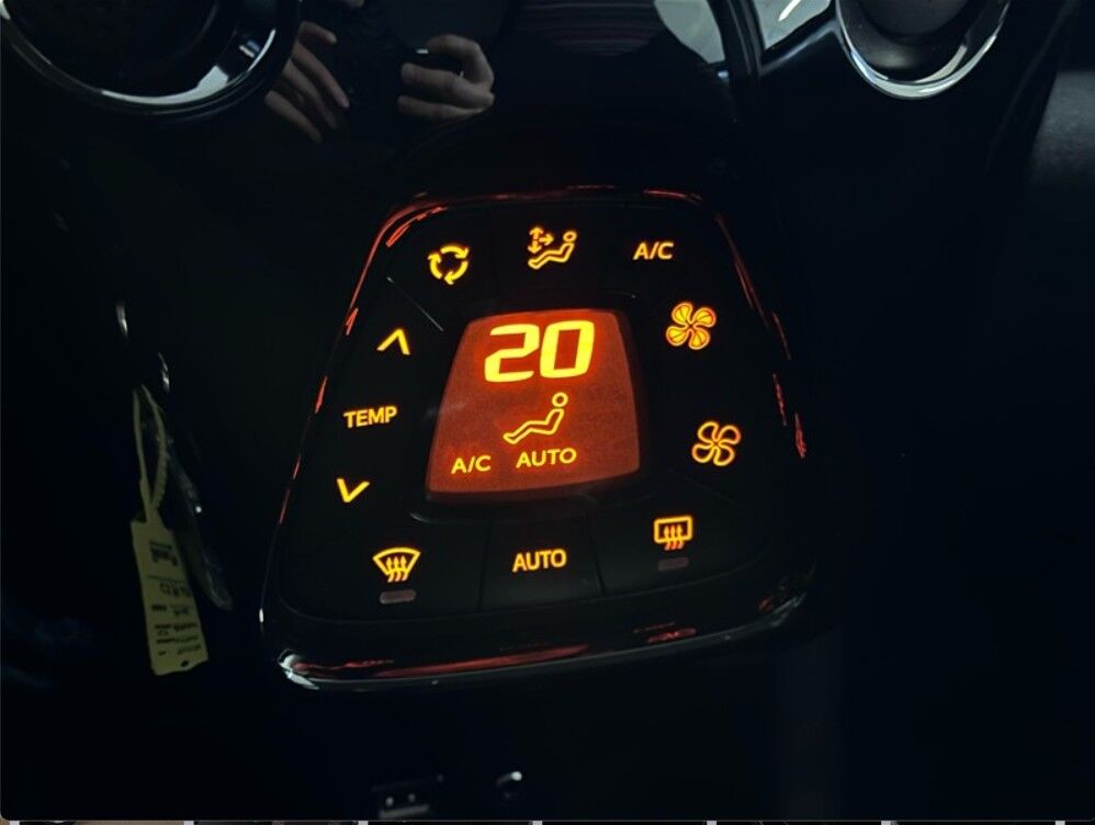 Billede af Citroën C1 1,0 VTi Attaque 72HK 5d