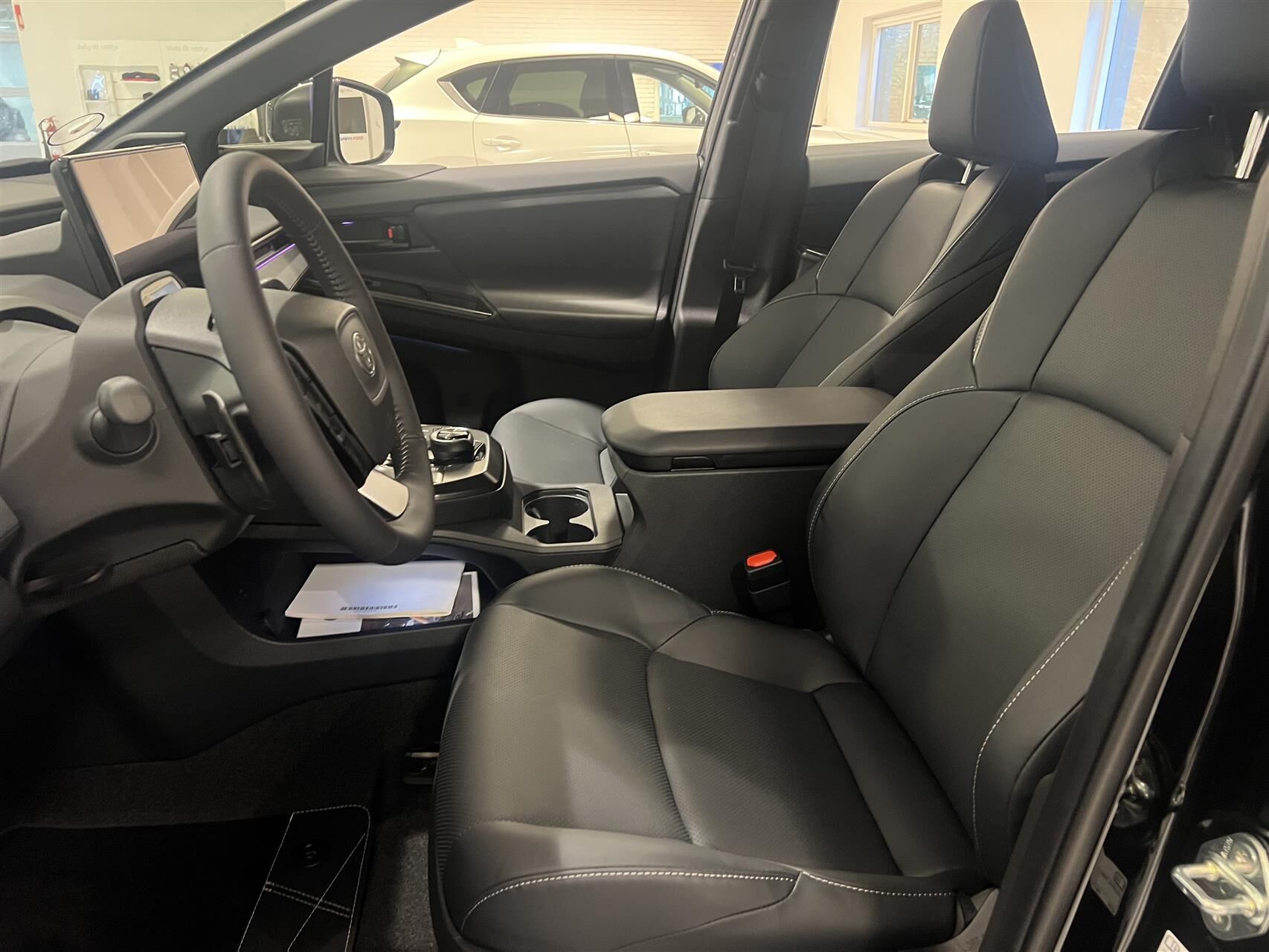 Billede af Toyota BZ4X EL Executive AWD 343HK 5d Aut.