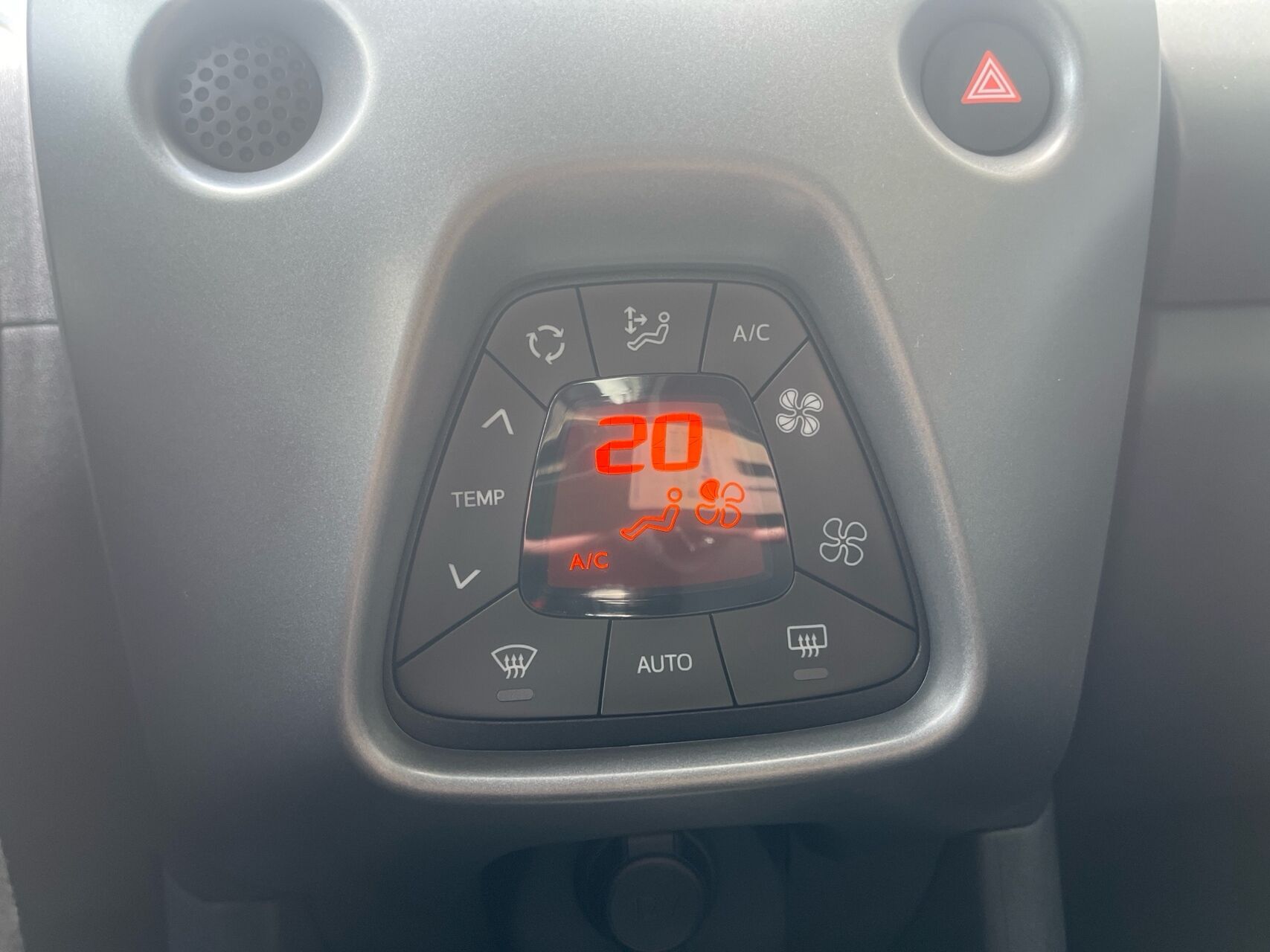 Billede af Toyota Aygo 1,0 VVT-I X-Press 72HK 5d
