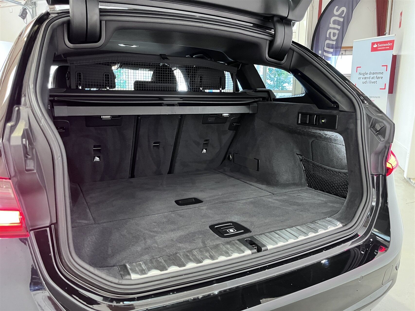 Billede af BMW 320d Touring 2,0 D Sport Line Steptronic 190HK Stc 8g Aut.