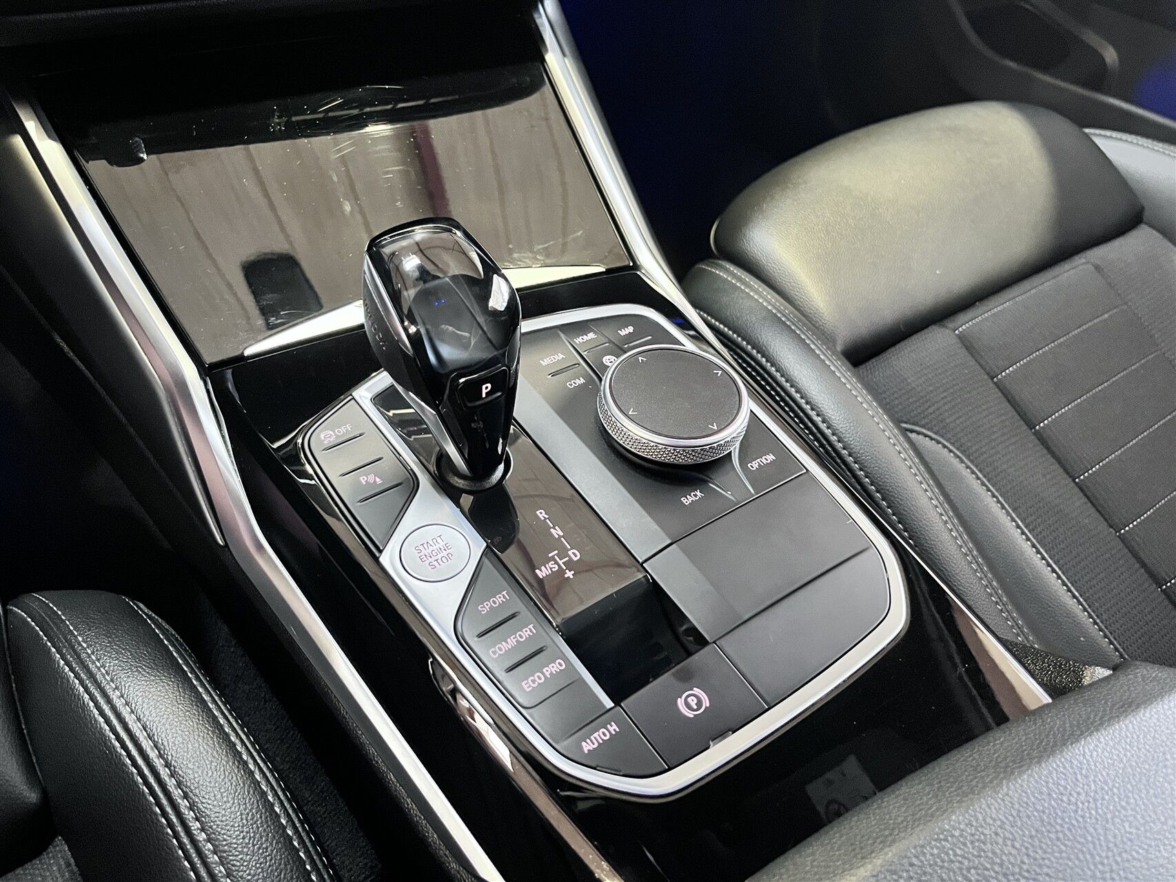 Billede af BMW 320d Touring 2,0 D Sport Line Steptronic 190HK Stc 8g Aut.