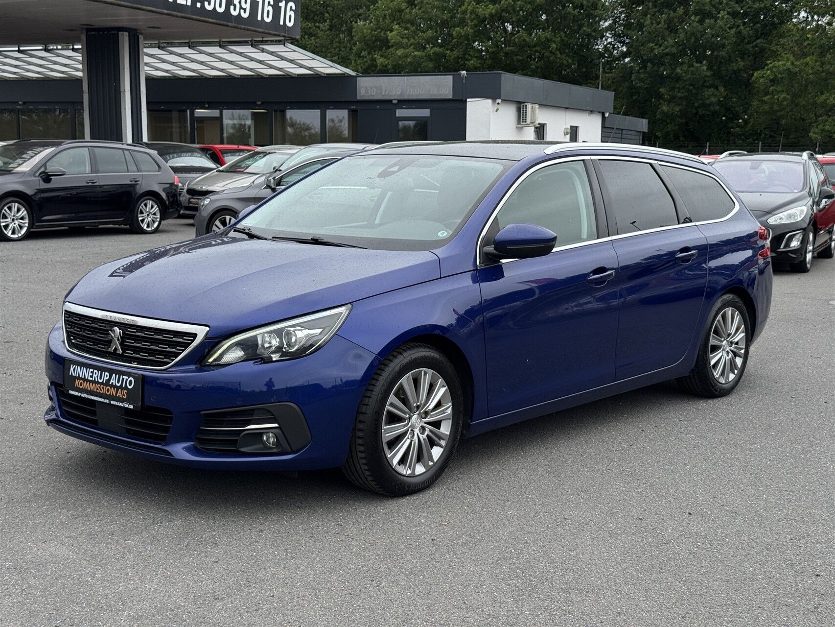 Billede af Peugeot 308 SW 1,2 PureTech Selection Sky EAT8 130HK Stc 8g Aut.