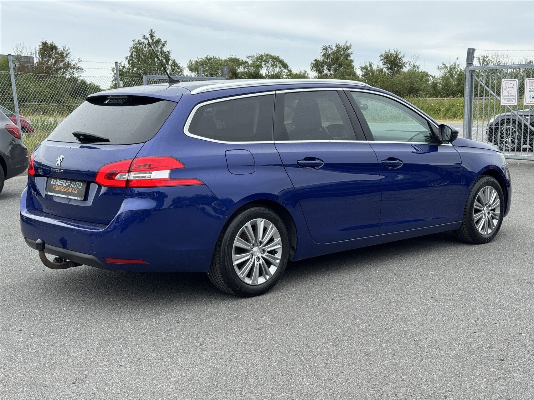 Billede af Peugeot 308 SW 1,2 PureTech Selection Sky EAT8 130HK Stc 8g Aut.