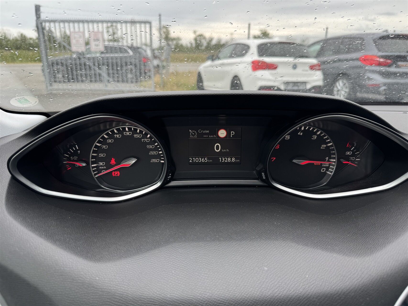 Billede af Peugeot 308 SW 1,2 PureTech Selection Sky EAT8 130HK Stc 8g Aut.