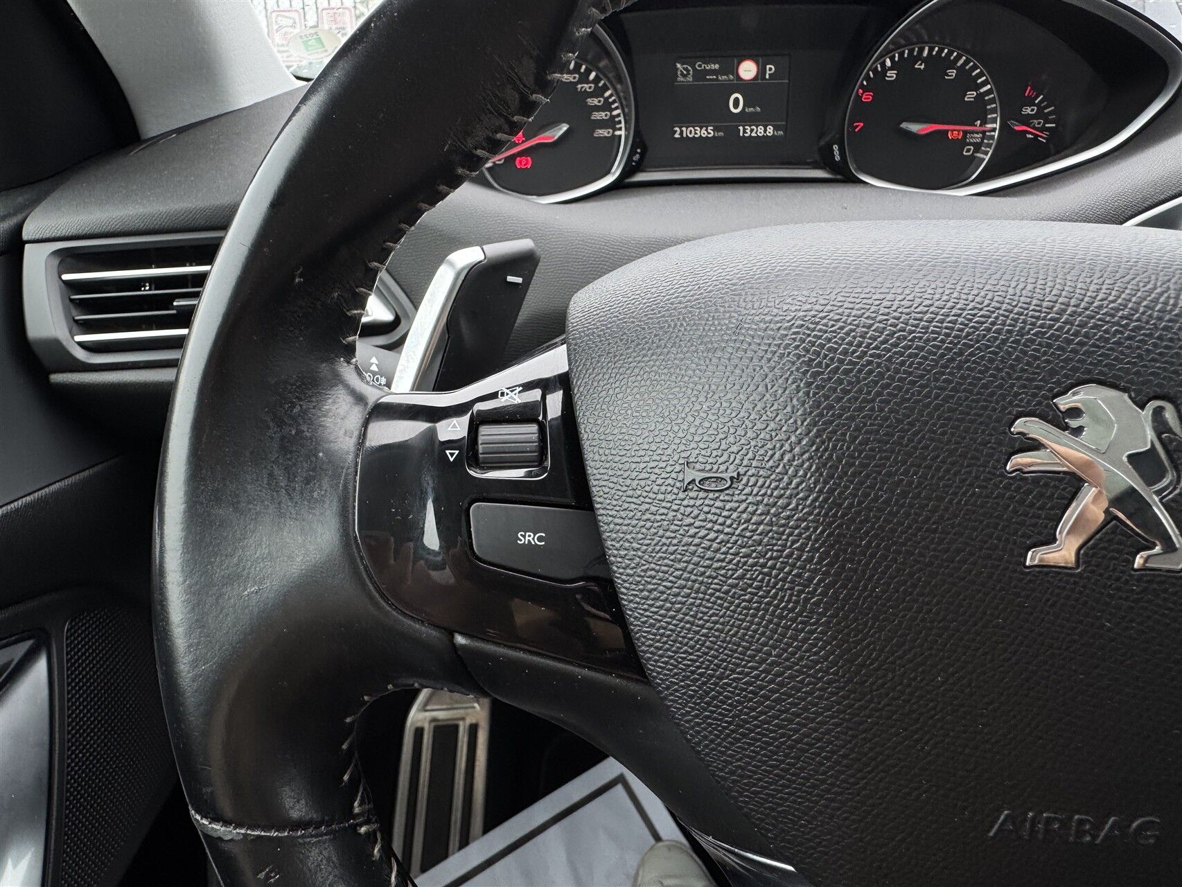 Billede af Peugeot 308 SW 1,2 PureTech Selection Sky EAT8 130HK Stc 8g Aut.