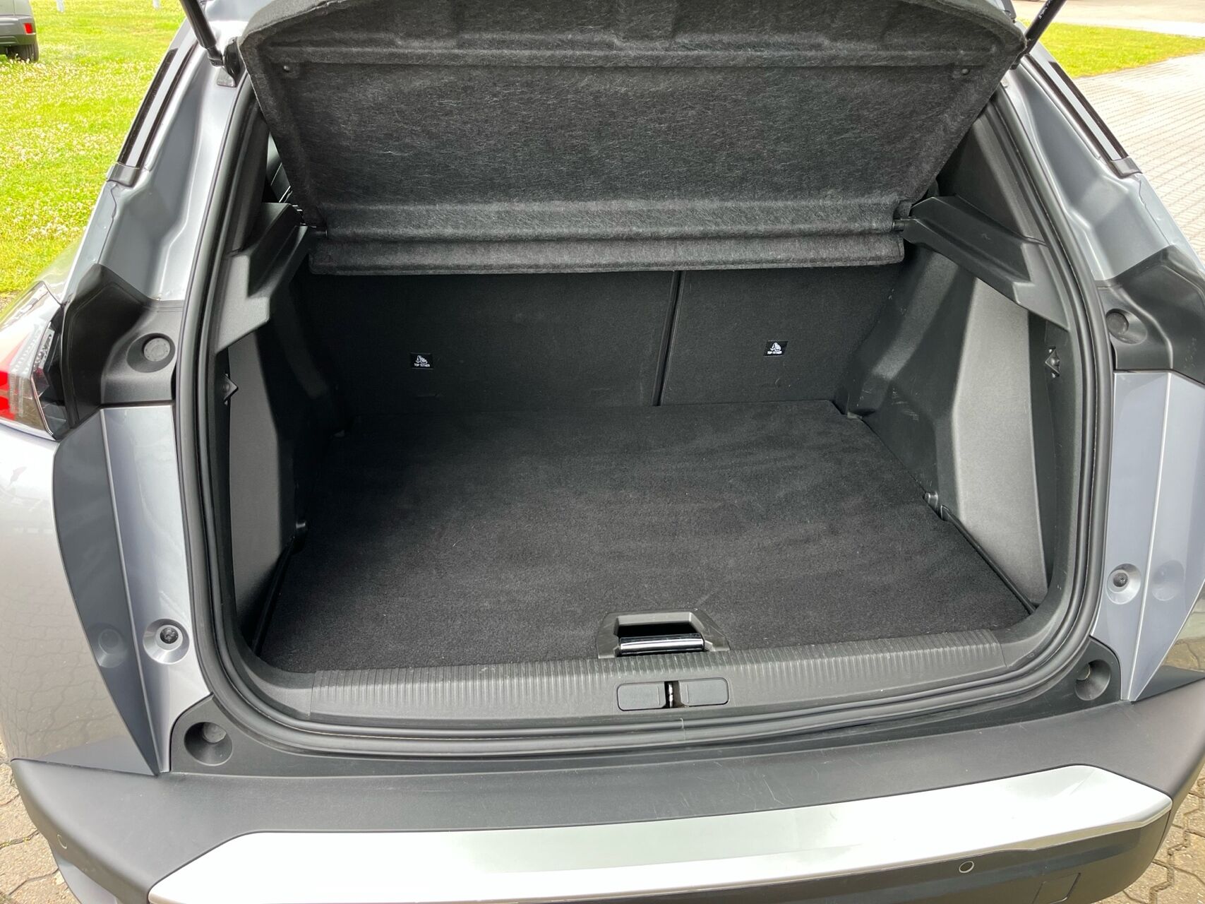 Billede af Peugeot e-2008 EL GT 136HK 5d Aut.